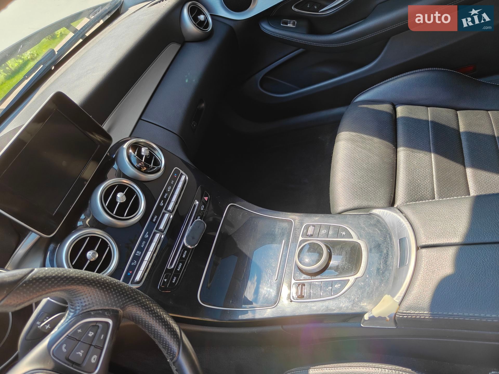 Mercedes-Benz C-Class 2016 VIN WDDWJ4JB0HF383760 фото оголошення 23 з 25