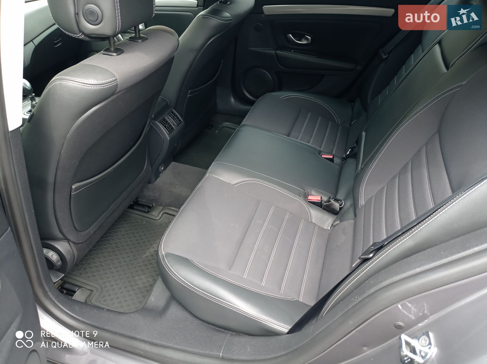 Renault Laguna 2011 VIN VF1KT1R0644294513 фото оголошення 17 з 37