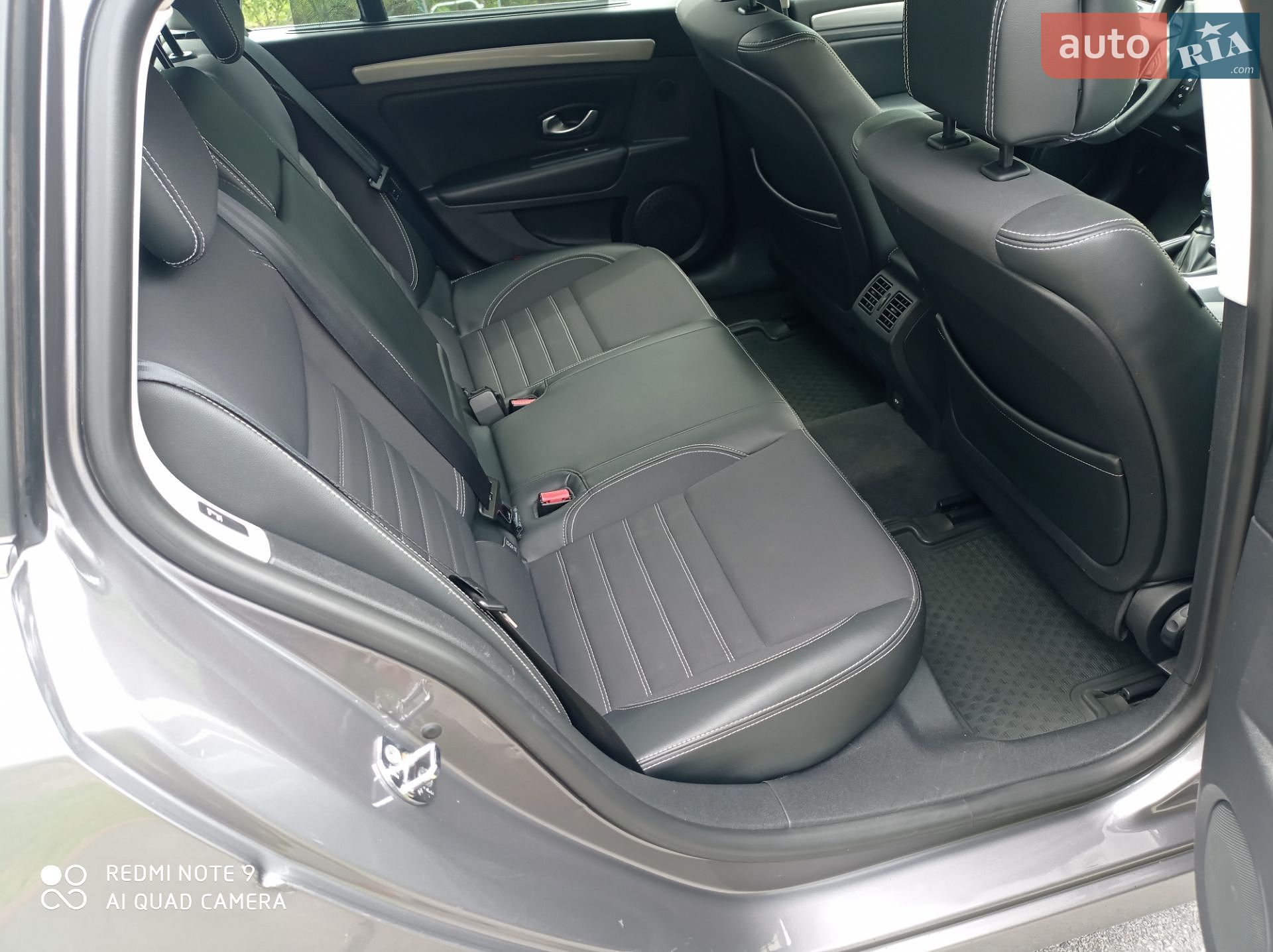 Renault Laguna 2011 VIN VF1KT1R0644294513 фото оголошення 21 з 37