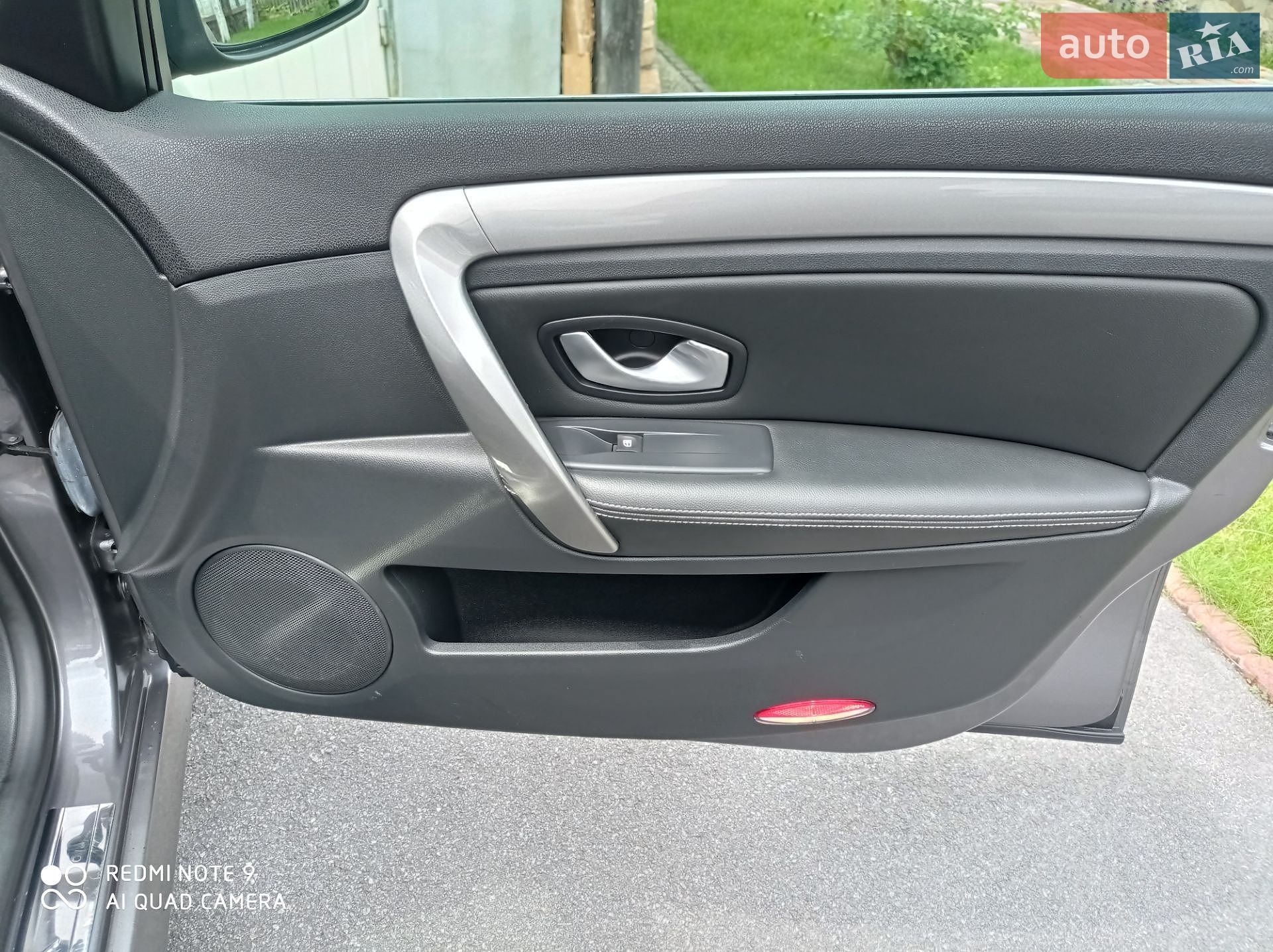 Renault Laguna 2011 VIN VF1KT1R0644294513 фото оголошення 18 з 37