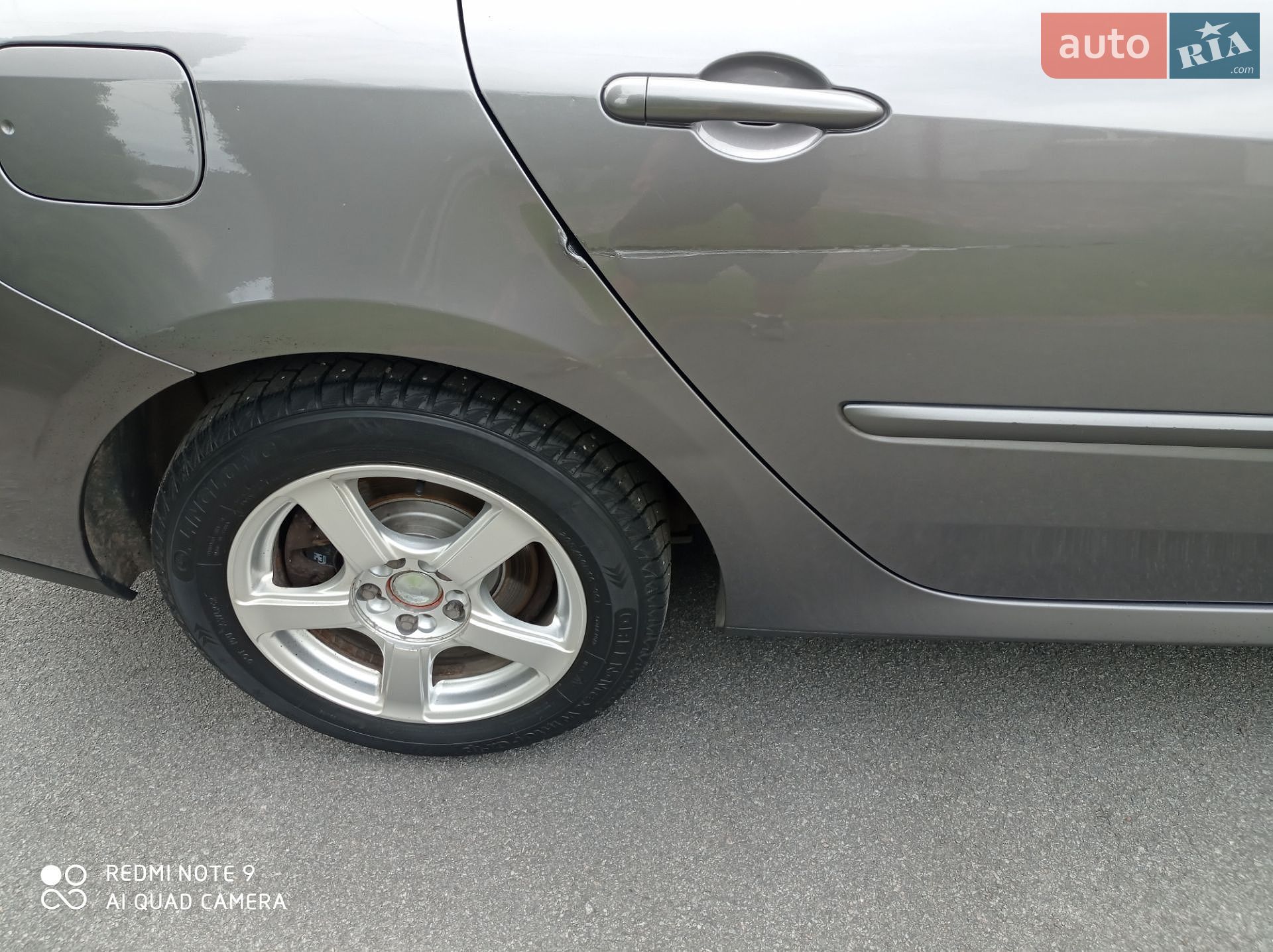 Renault Laguna 2011 VIN VF1KT1R0644294513 фото оголошення 27 з 37