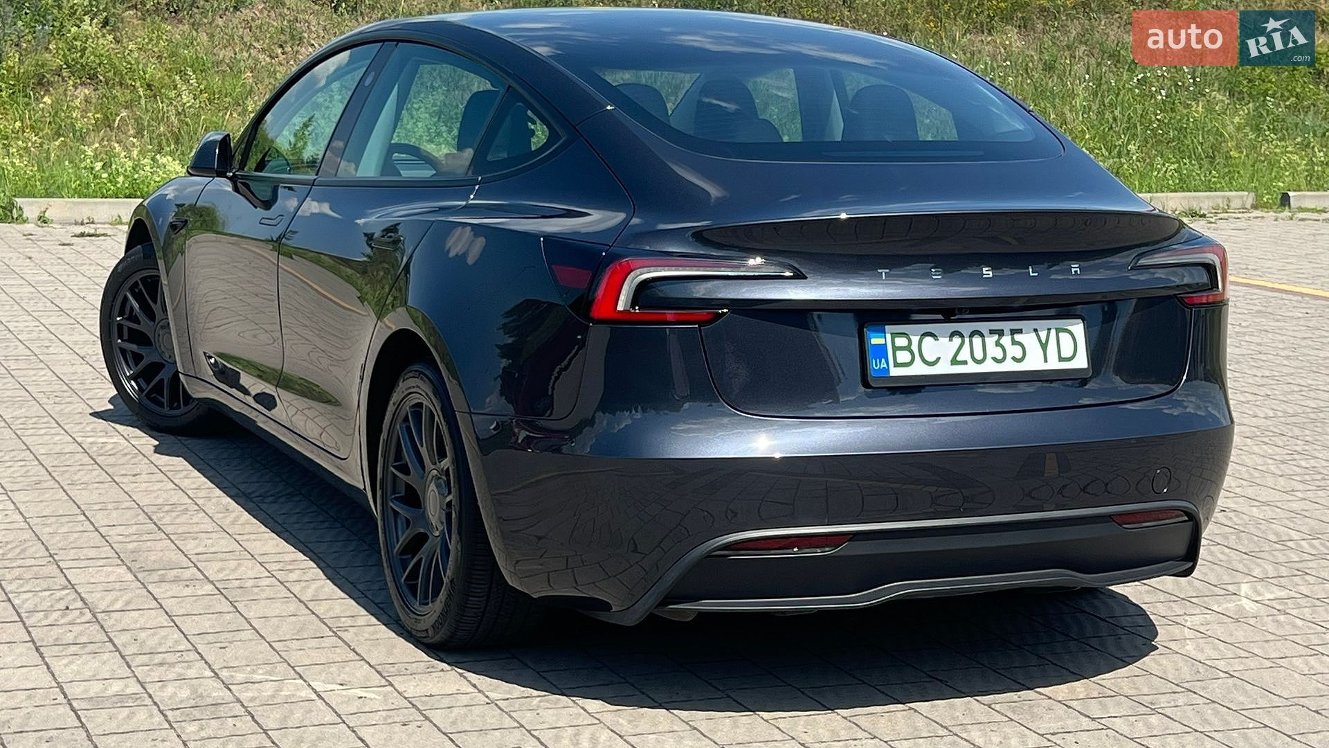 TESLA MODEL 3 2024 VIN 5YJ3E1EA0RF757503 фото оголошення 11 з 36