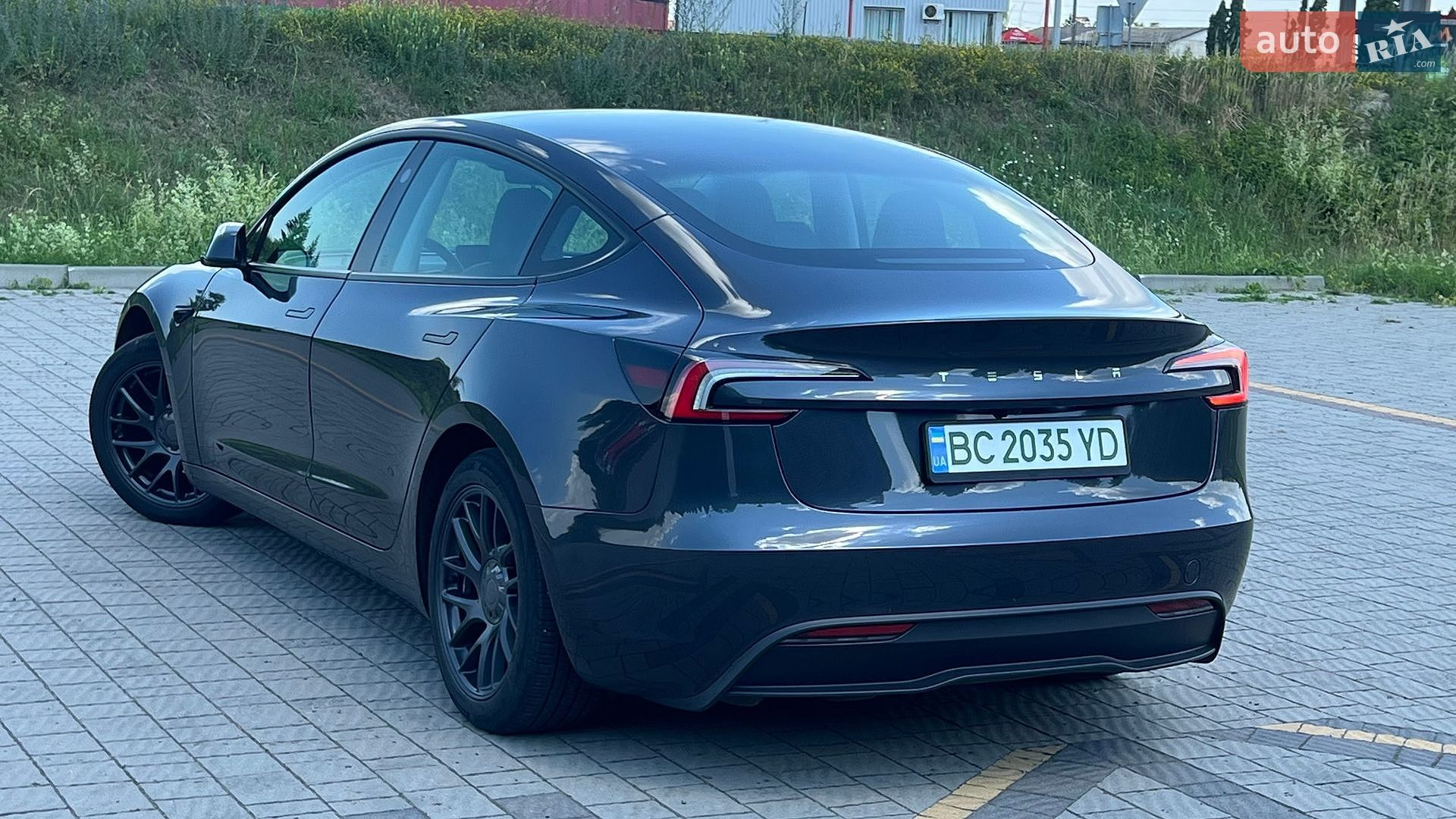 TESLA MODEL 3 2024 VIN 5YJ3E1EA0RF757503 фото оголошення 16 з 36