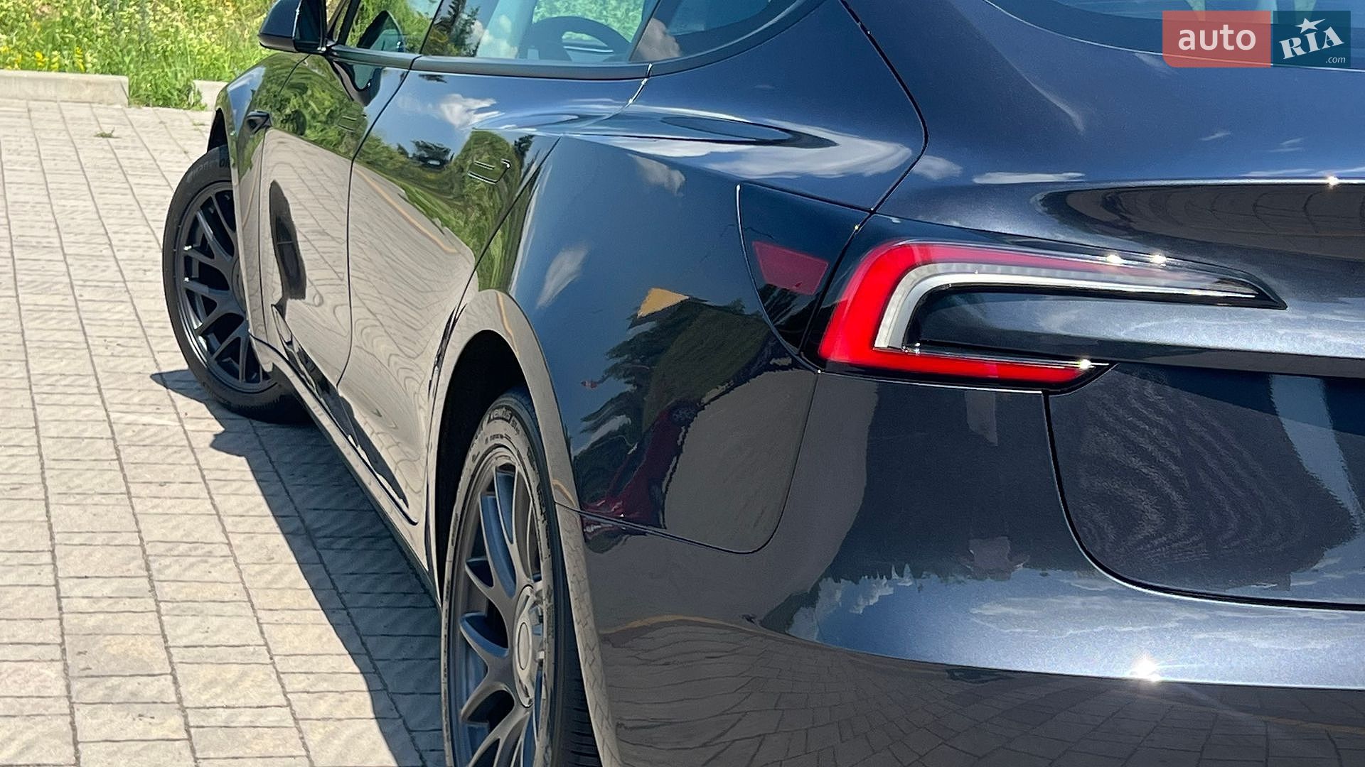 TESLA MODEL 3 2024 VIN 5YJ3E1EA0RF757503 фото оголошення 18 з 36