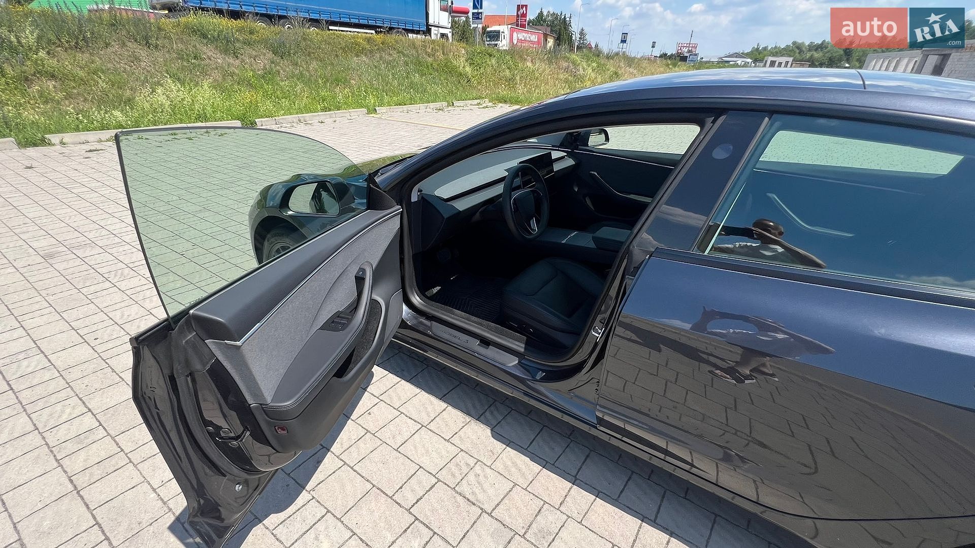 TESLA MODEL 3 2024 VIN 5YJ3E1EA0RF757503 фото оголошення 19 з 36