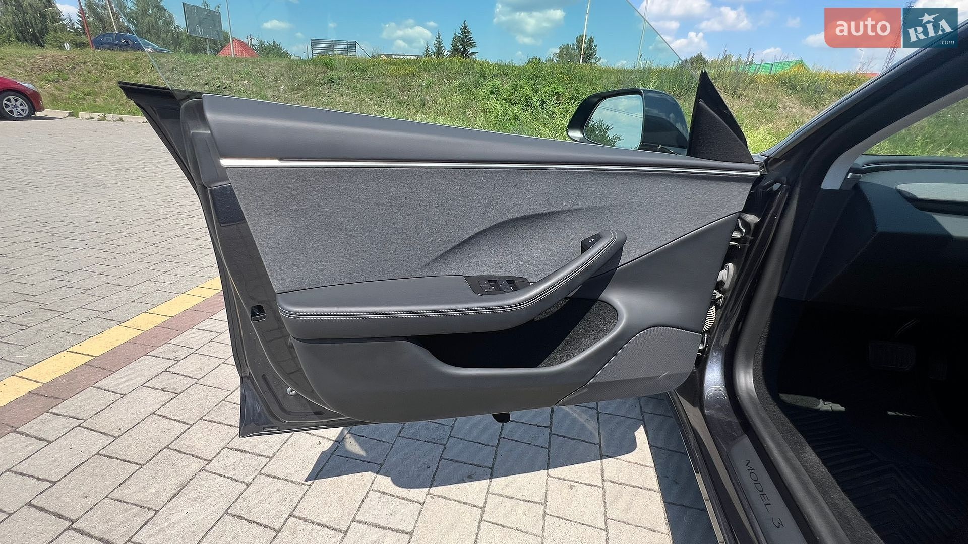 TESLA MODEL 3 2024 VIN 5YJ3E1EA0RF757503 фото оголошення 20 з 36