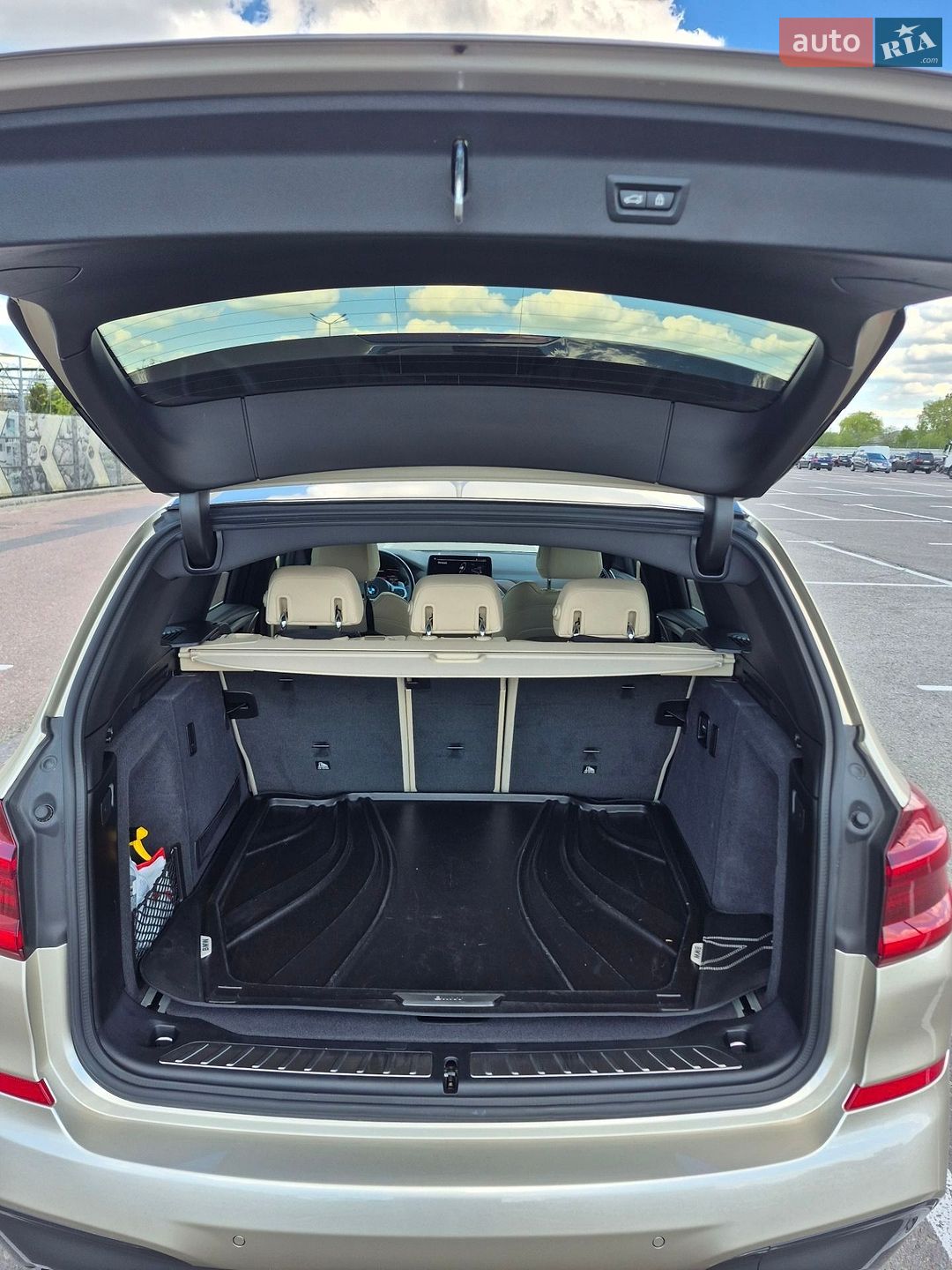 BMW X3 2019 VIN 5UXTS3C52KLR73770 фото оголошення 9 з 13