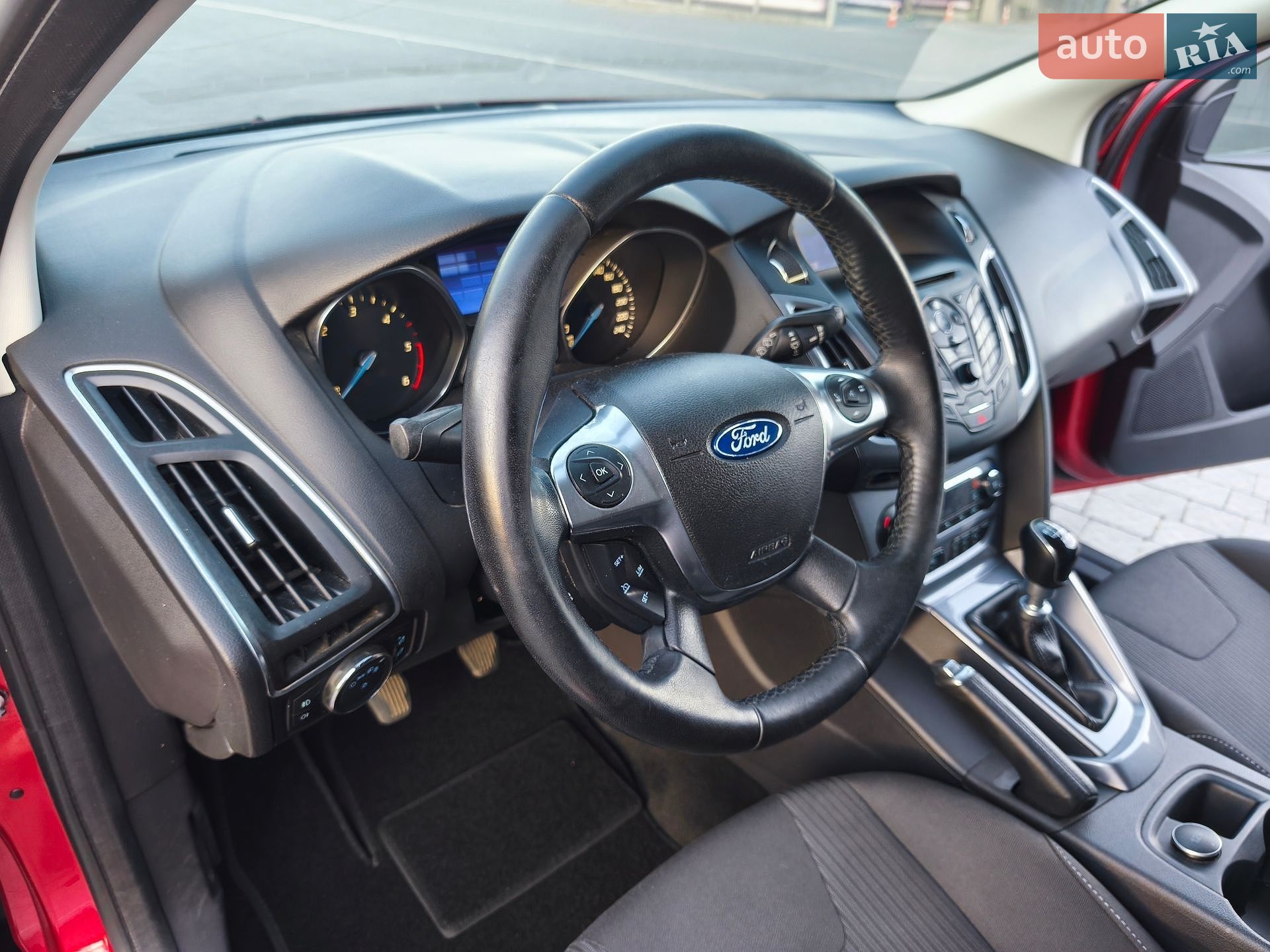 Ford Focus 2013 VIN WF0LXXGCBLDJ59707 фото оголошення 30 з 57