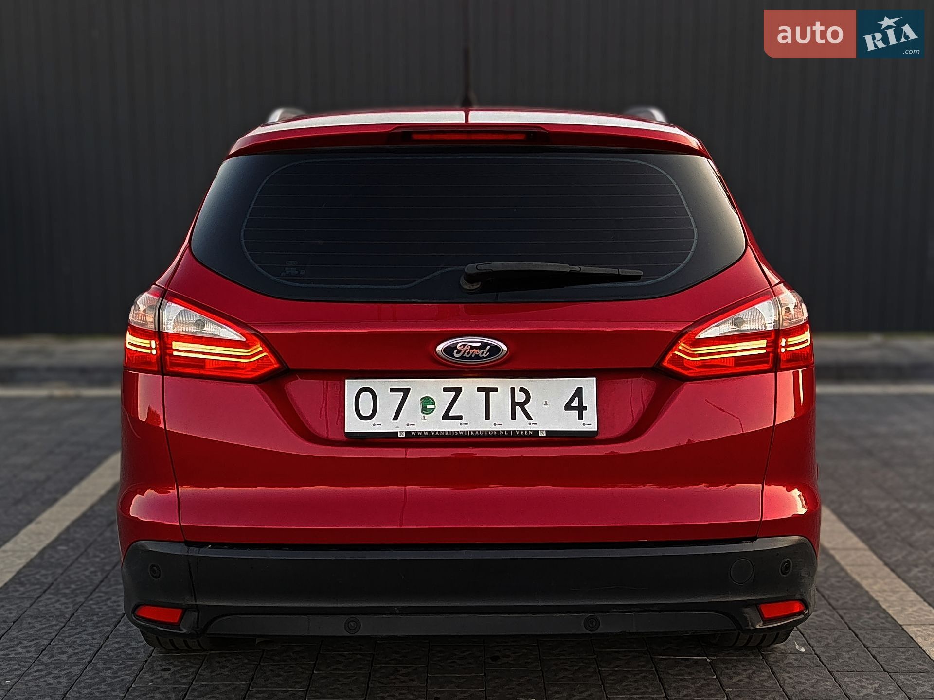 Ford Focus 2013 VIN WF0LXXGCBLDJ59707 фото оголошення 28 з 57