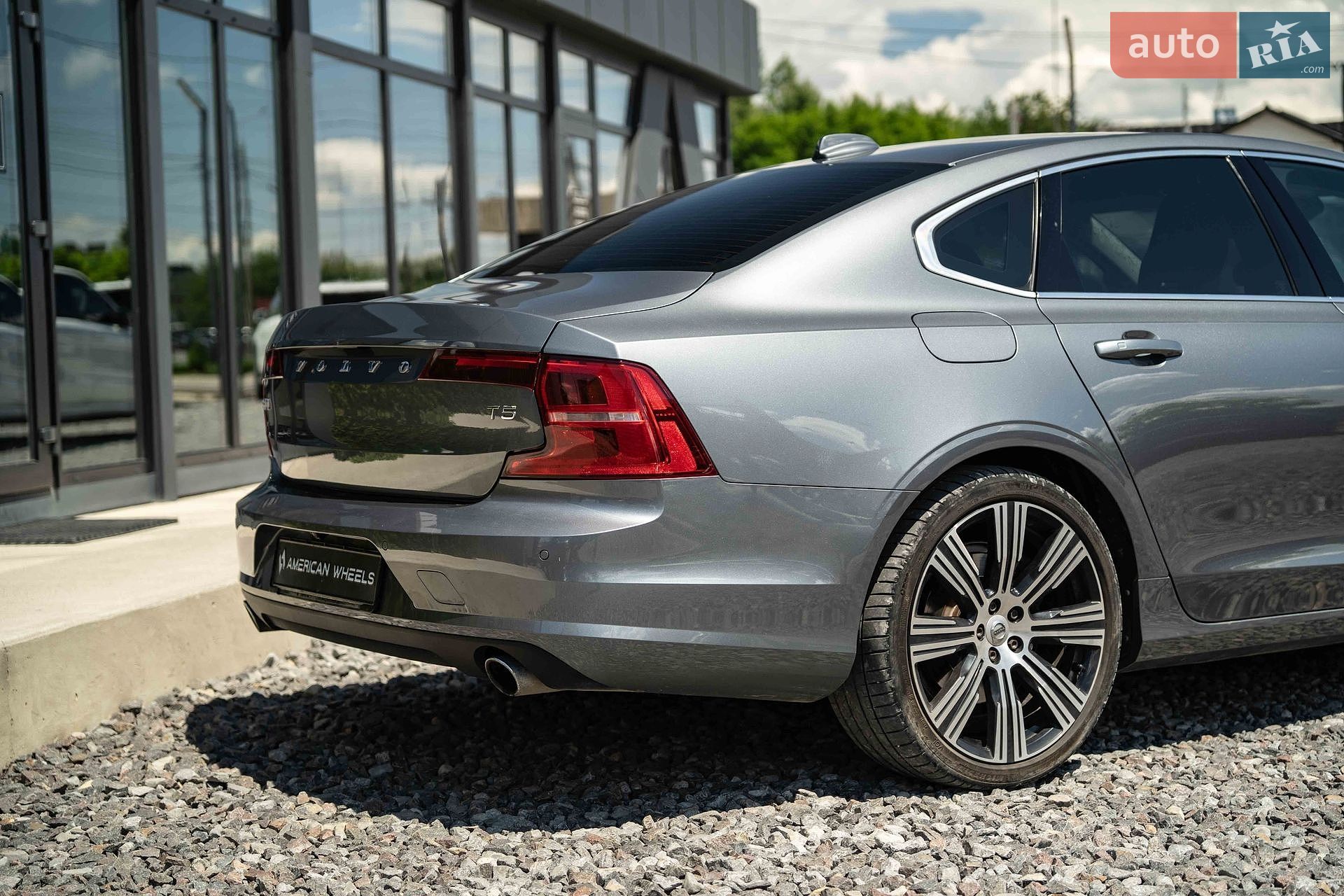 Volvo S90 2017 VIN LVYPS10BDJP038874 фото оголошення 15 з 48