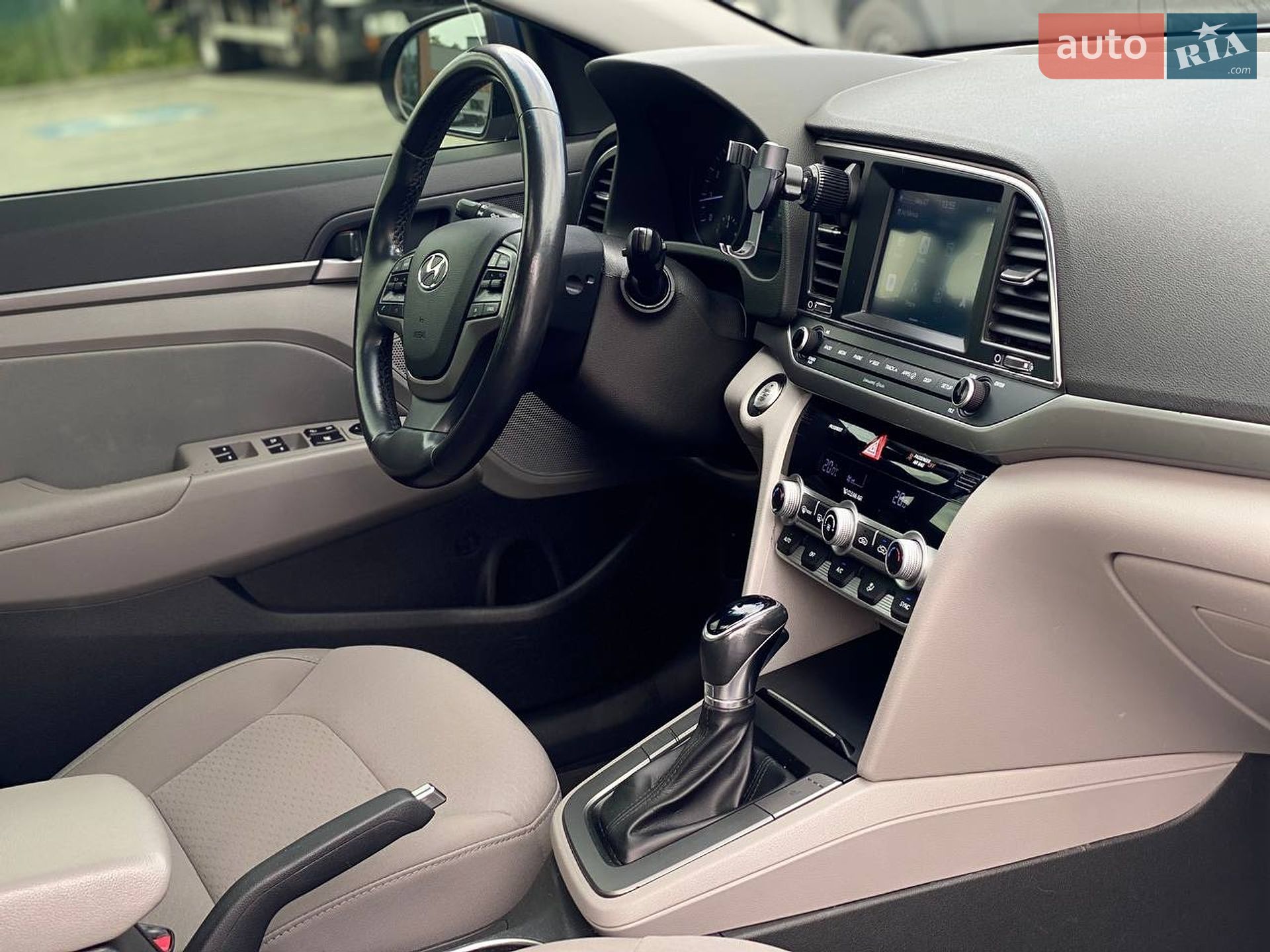 HYUNDAI ELANTRA 2018 VIN 5NPD84LF1JH366295 фото оголошення 46 з 47