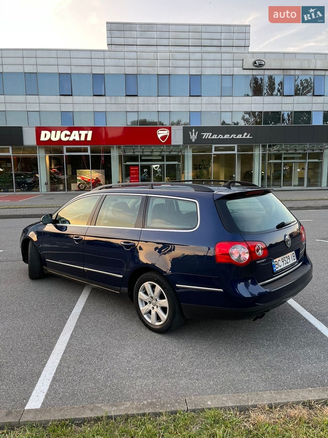 Volkswagen Passat 2010 VIN WVWZZZ3CZAE114576 фото оголошення 8 з 40