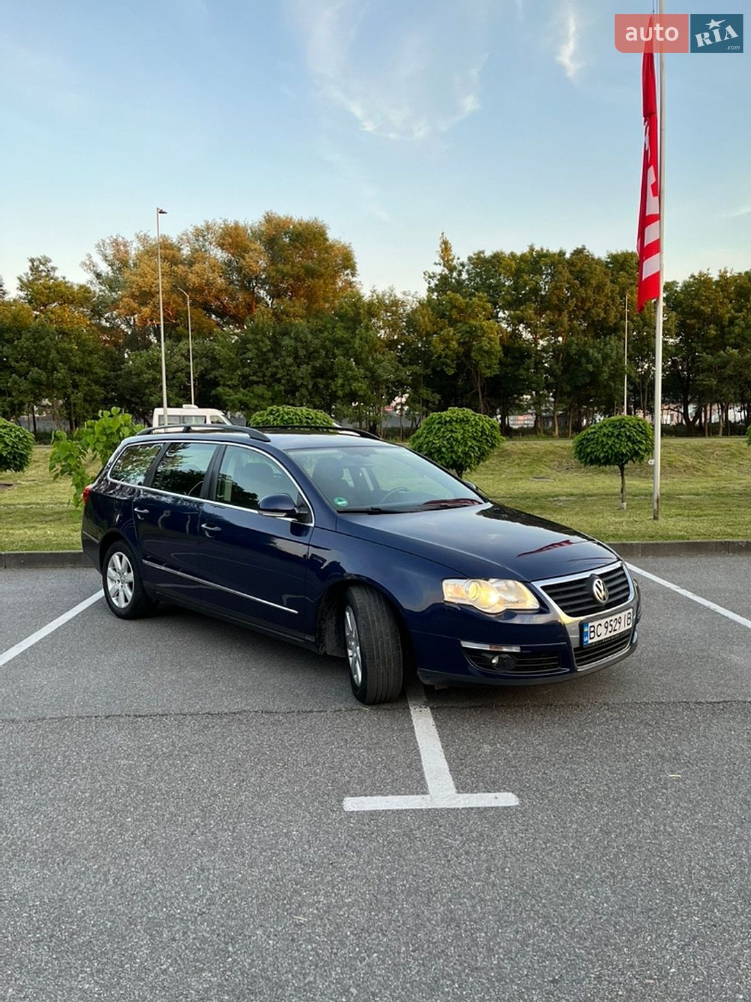 Volkswagen Passat 2010 VIN WVWZZZ3CZAE114576 фото оголошення 2 з 40