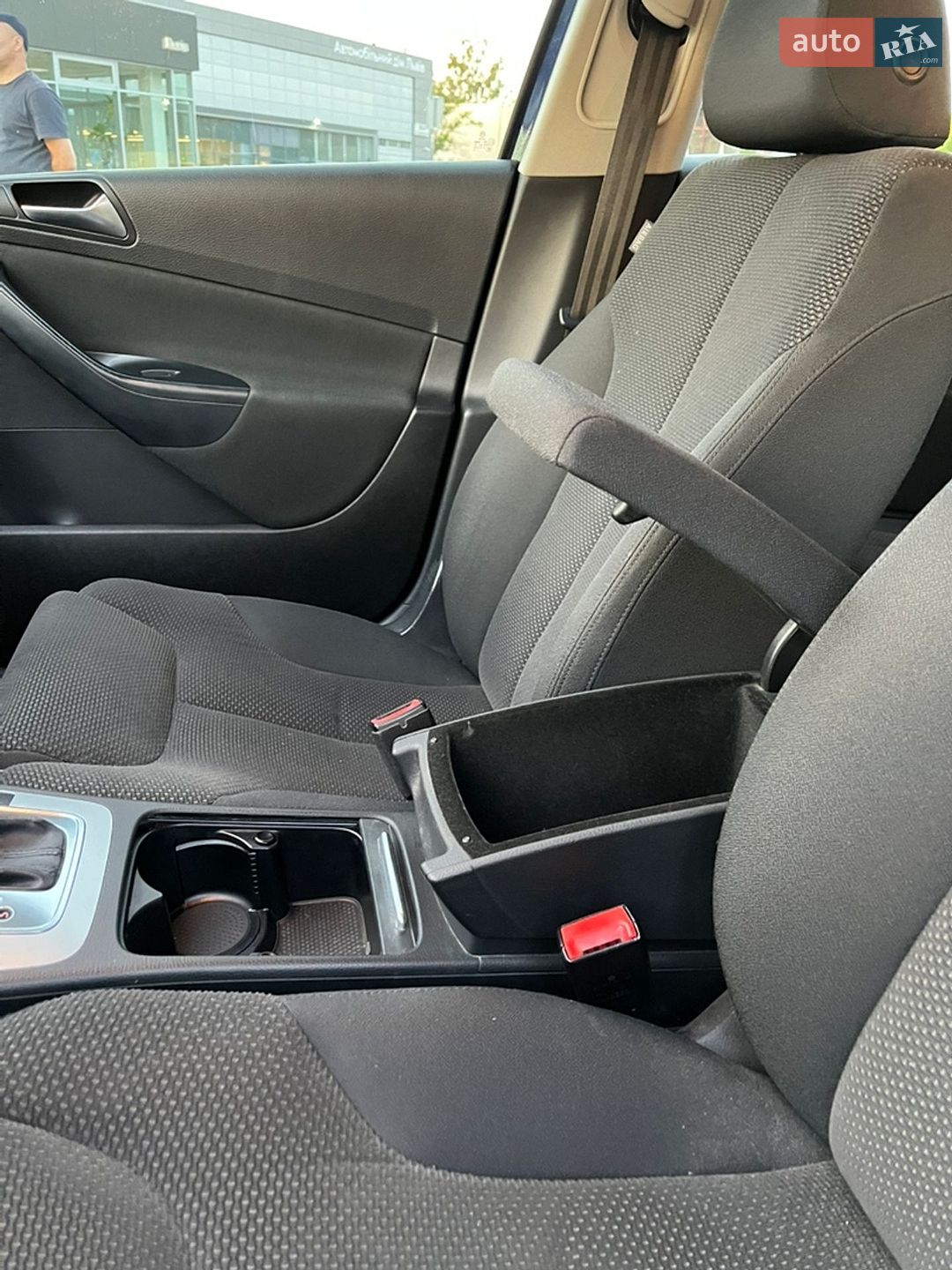Volkswagen Passat 2010 VIN WVWZZZ3CZAE114576 фото оголошення 17 з 40