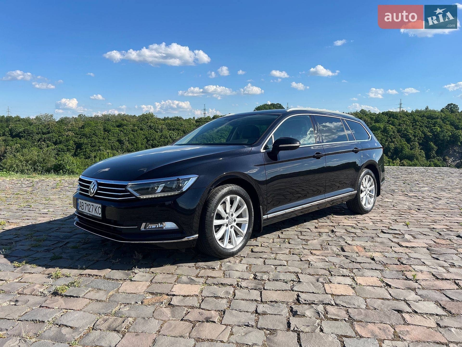 Volkswagen Passat 2017 VIN WVWZZZ3CZJE053128 фото оголошення 3 з 94