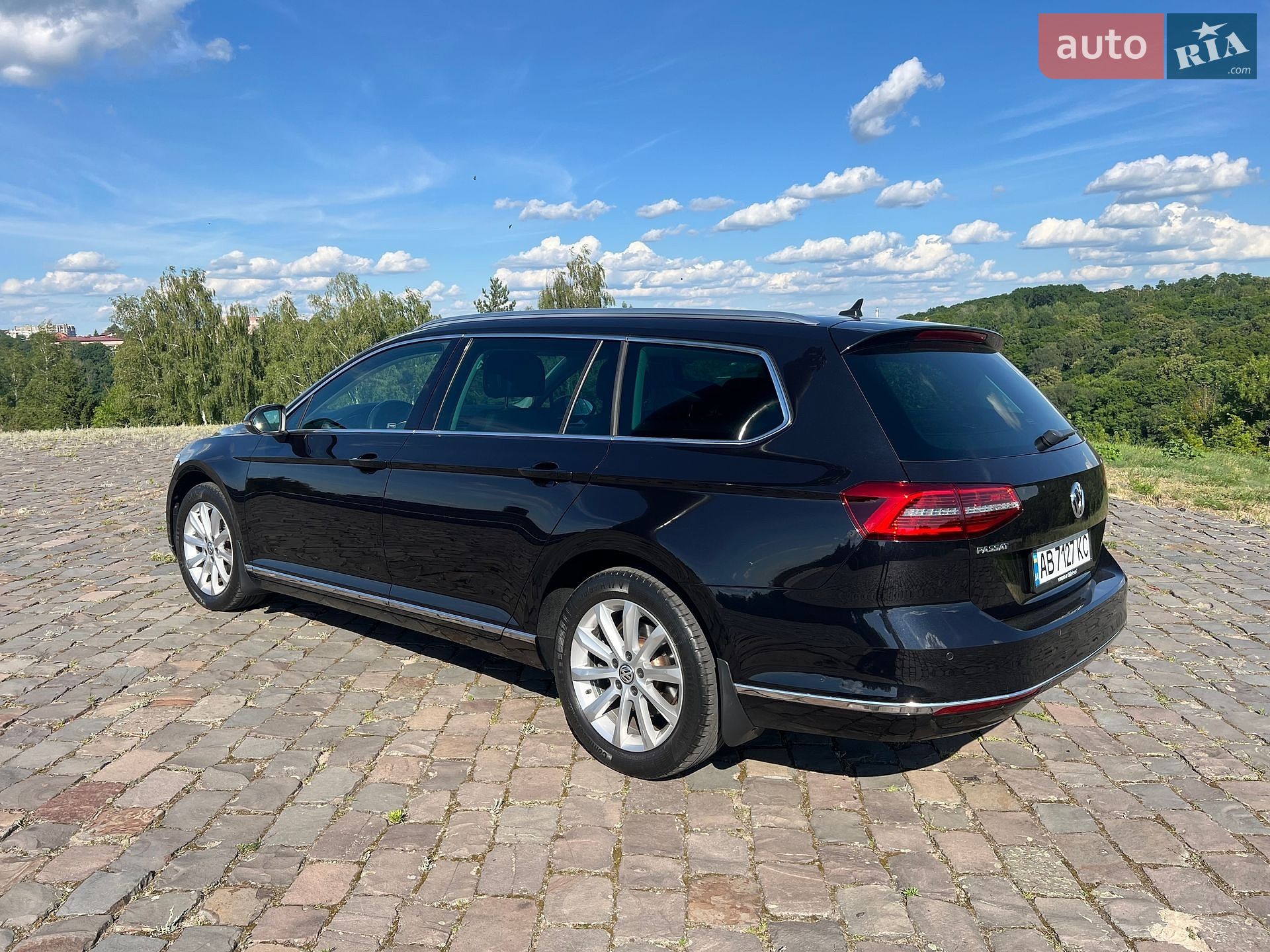 Volkswagen Passat 2017 VIN WVWZZZ3CZJE053128 фото оголошення 6 з 94