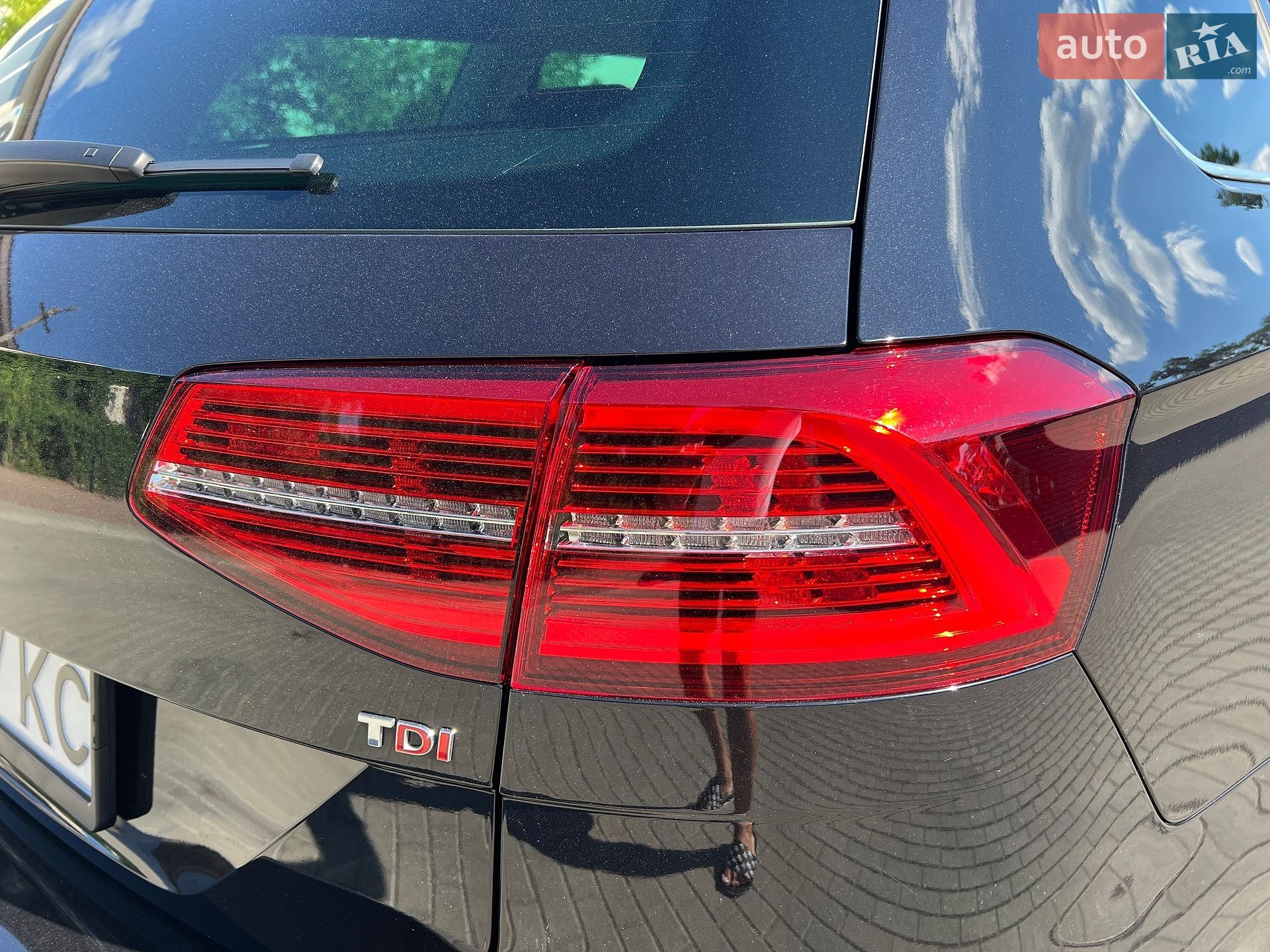 Volkswagen Passat 2017 VIN WVWZZZ3CZJE053128 фото оголошення 10 з 94
