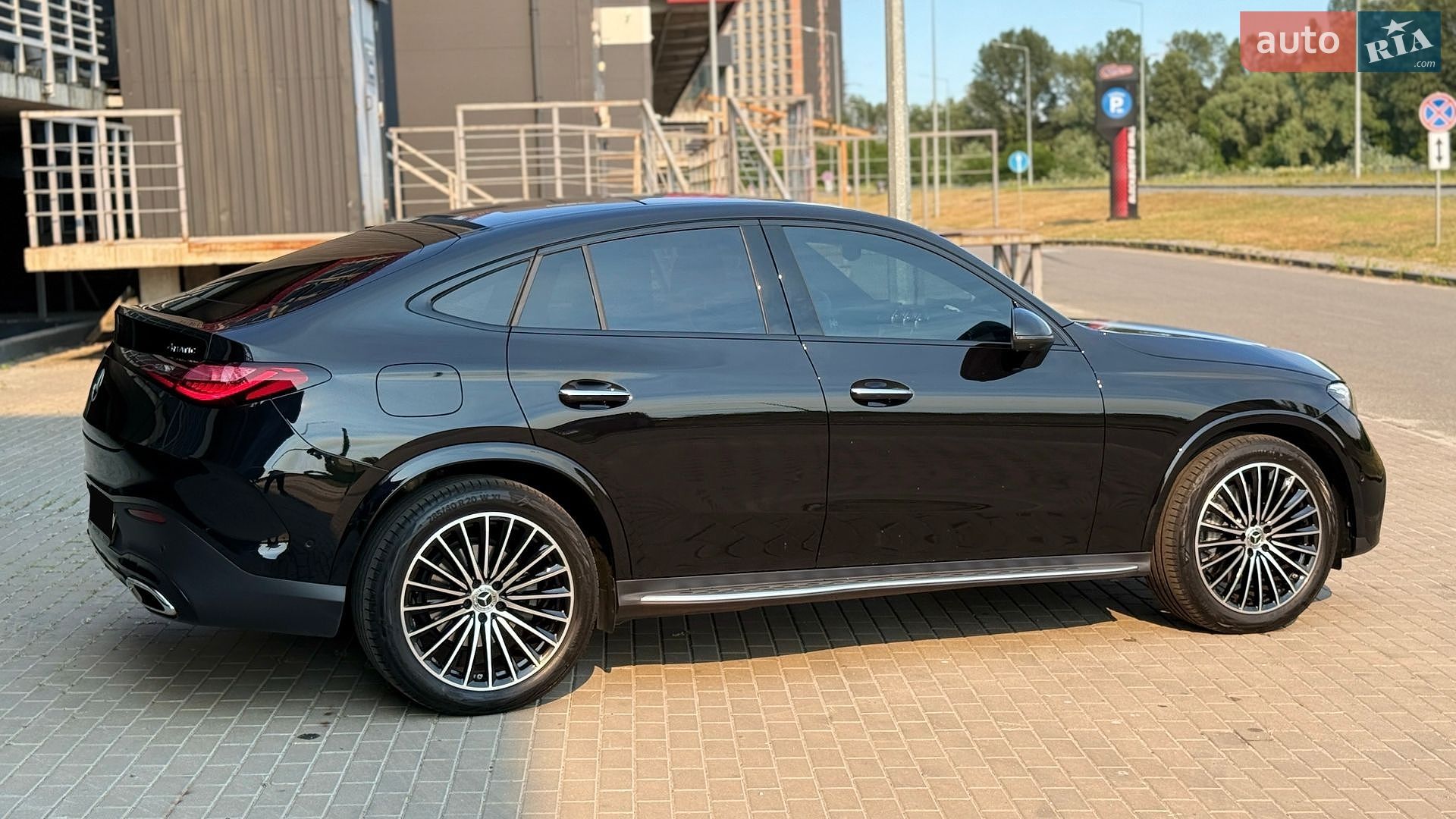 Mercedes-Benz GLC Class 2025 VIN W1NKJ5BB5TF458418 фото оголошення 9 з 48