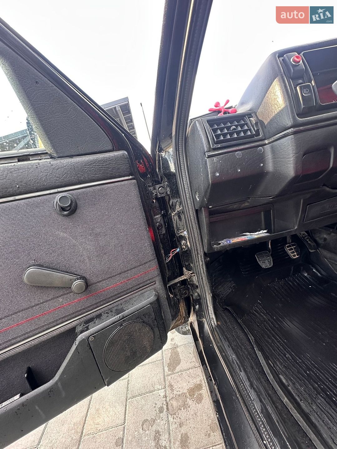 Volkswagen Jetta 1988 VIN WVWZZZ16ZJW223452 фото оголошення 25 з 30