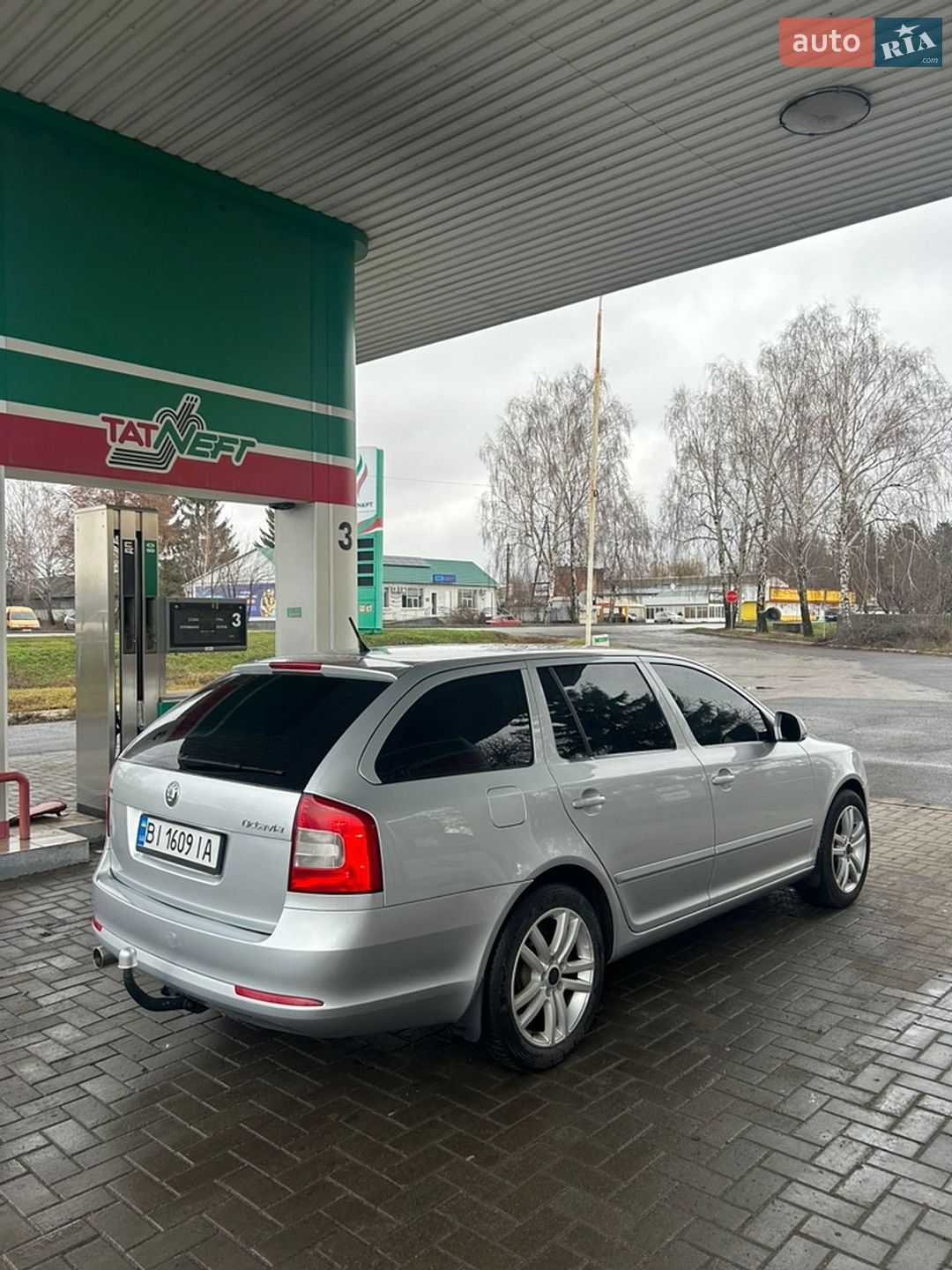 Skoda Octavia 2010 VIN TMBHT61ZXB2038157 фото оголошення 2 з 26
