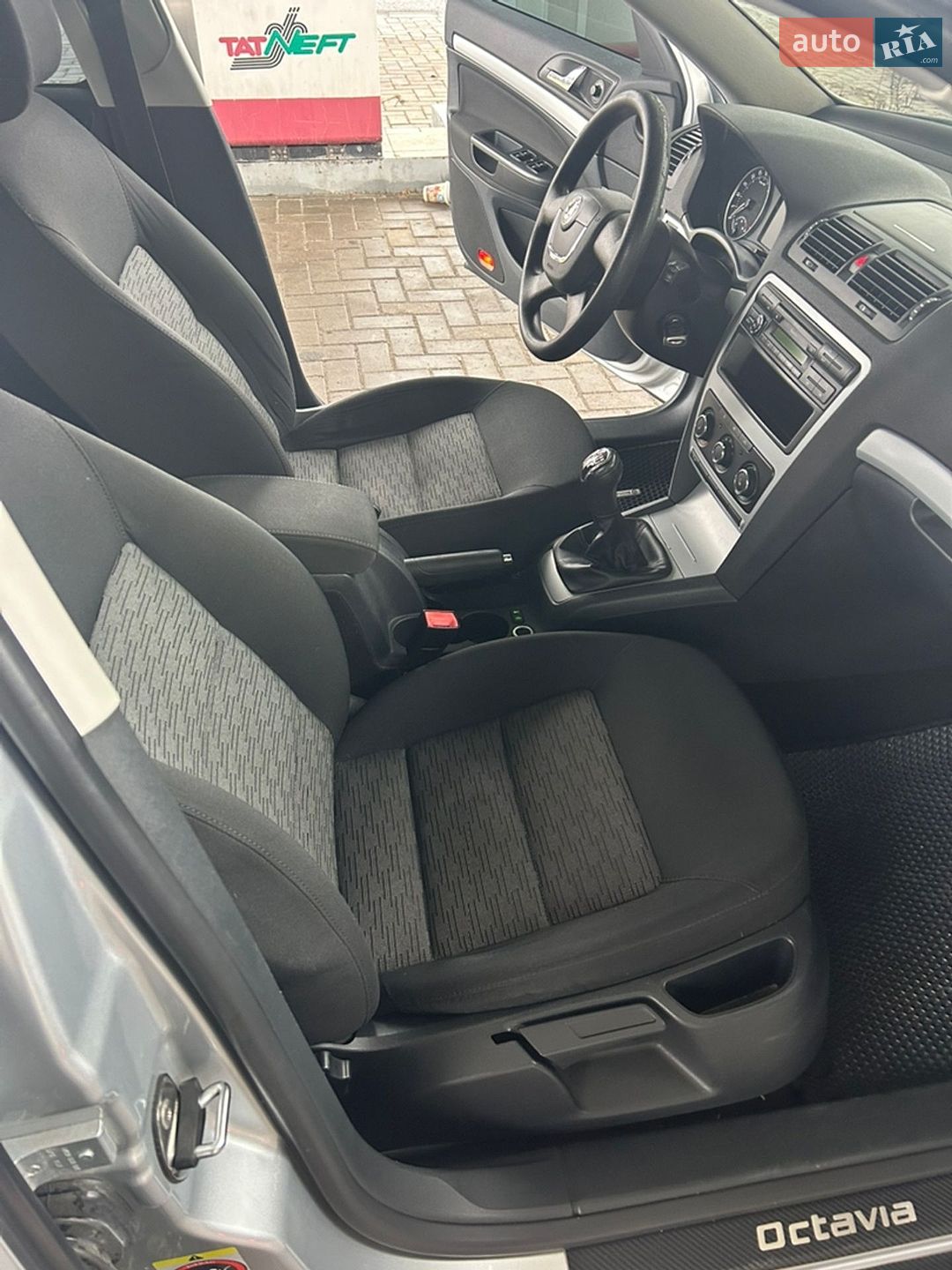 Skoda Octavia 2010 VIN TMBHT61ZXB2038157 фото оголошення 9 з 26