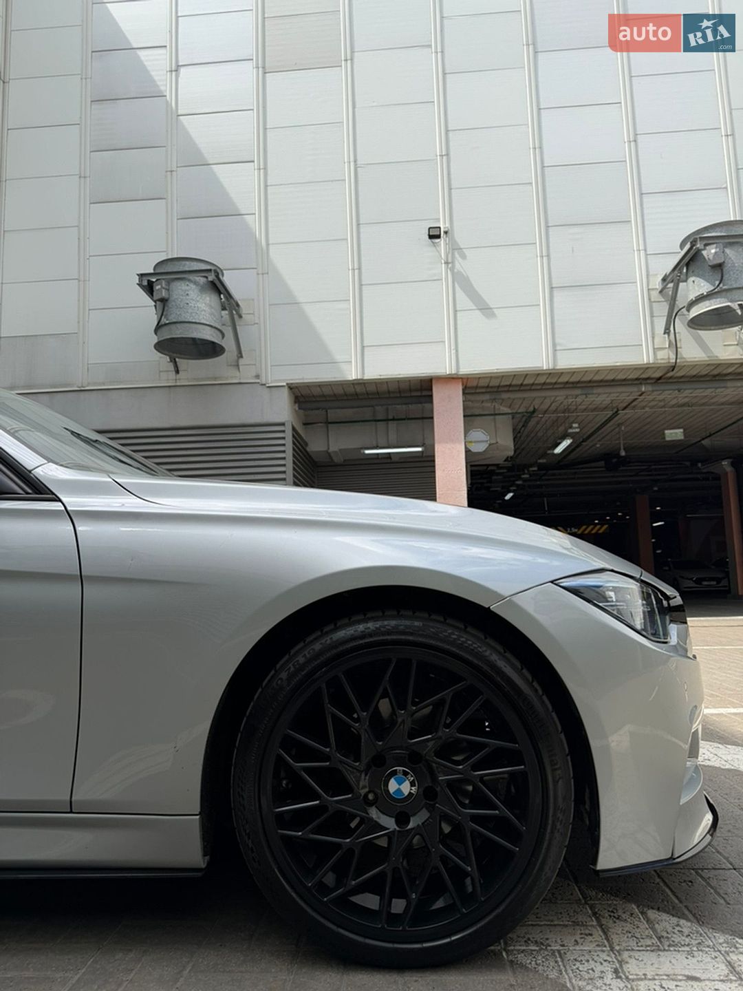 BMW 3 Series 2013 VIN WBA3K91010F909143 фото оголошення 7 з 32