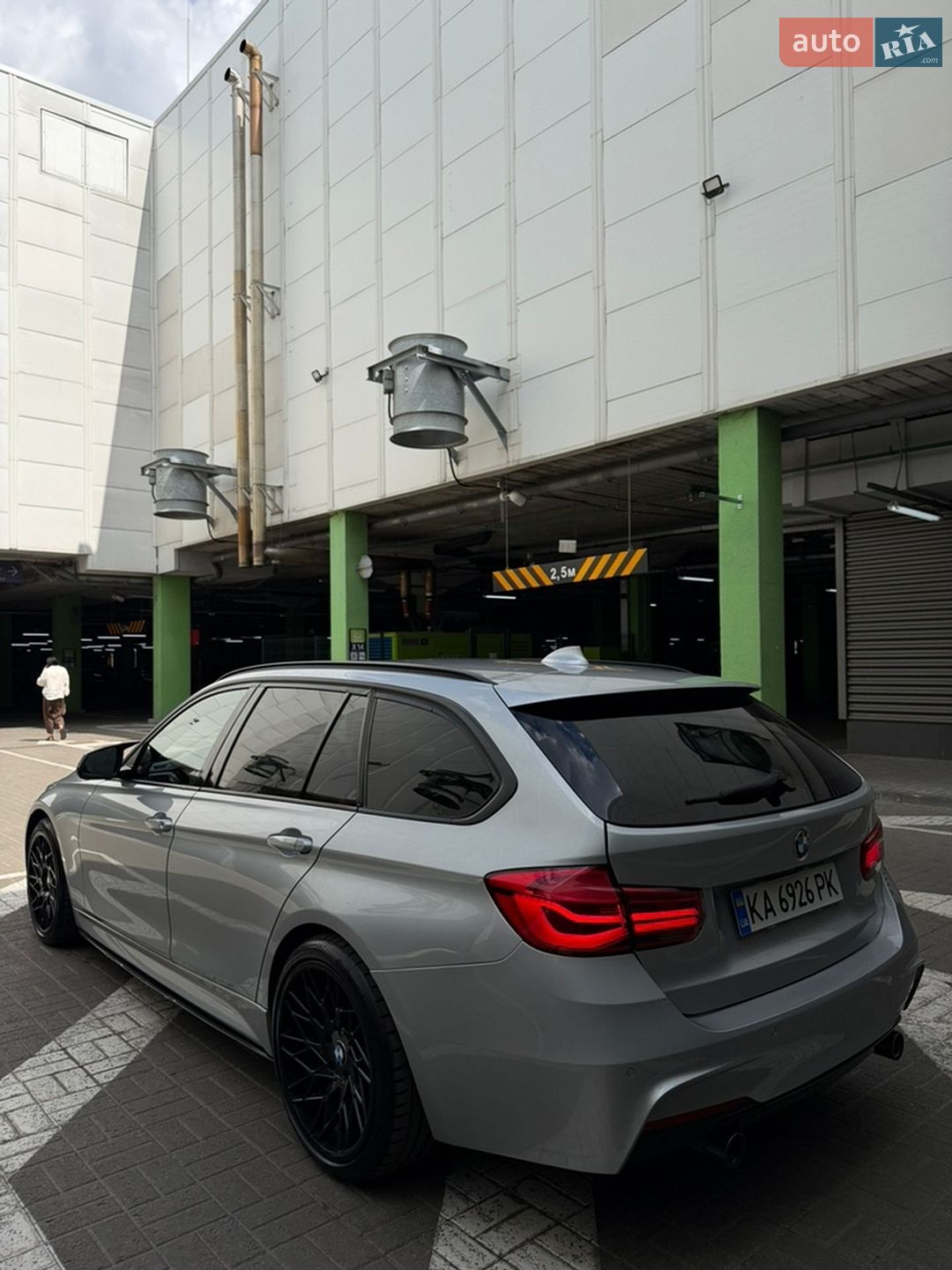 BMW 3 Series 2013 VIN WBA3K91010F909143 фото оголошення 9 з 32