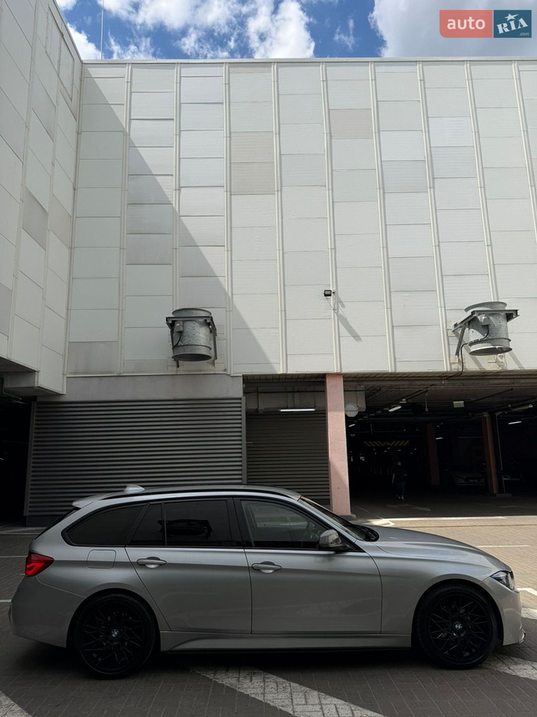 BMW 3 Series 2013 VIN WBA3K91010F909143 фото оголошення 14 з 32