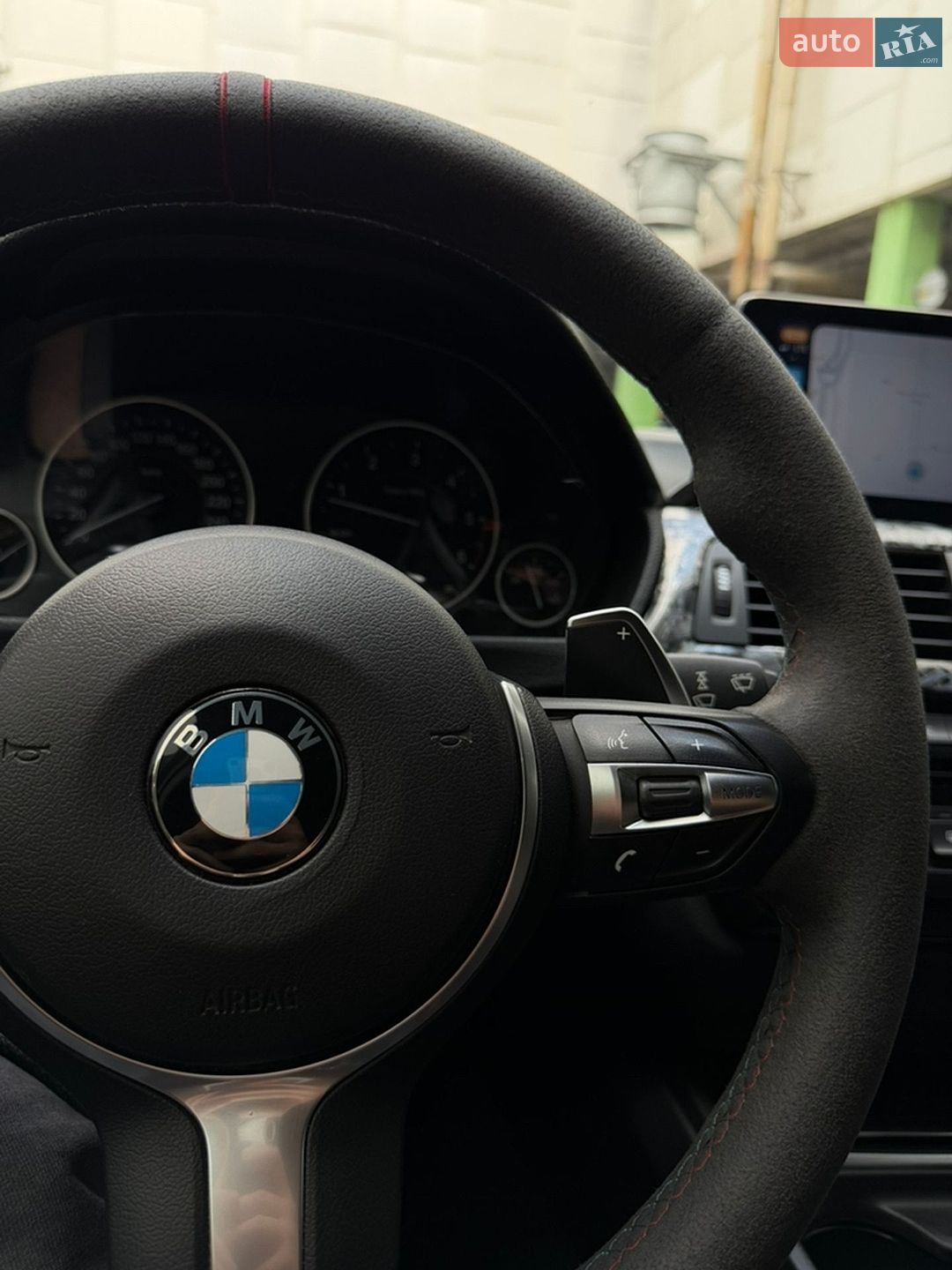 BMW 3 Series 2013 VIN WBA3K91010F909143 фото оголошення 18 з 32
