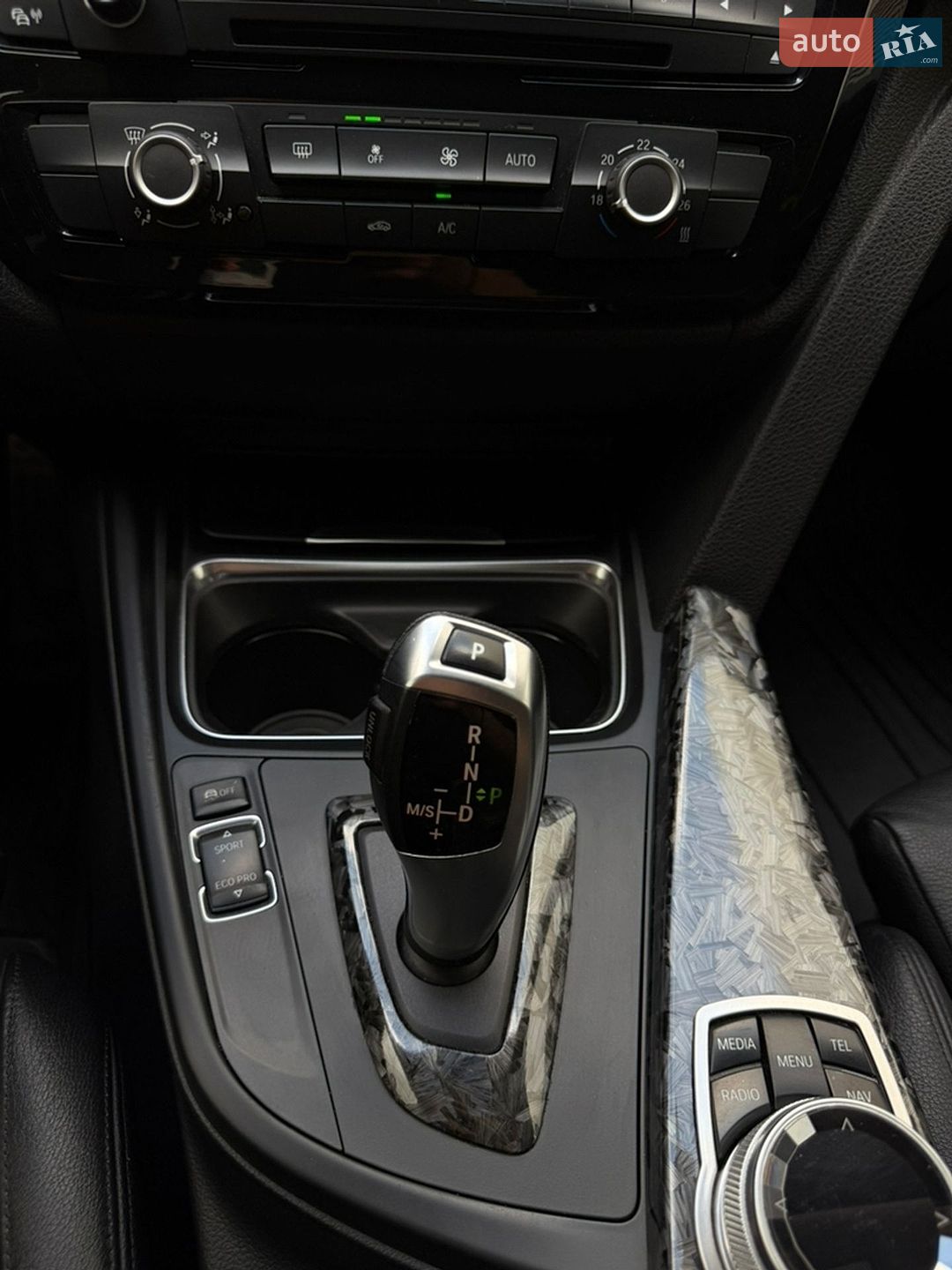BMW 3 Series 2013 VIN WBA3K91010F909143 фото оголошення 20 з 32