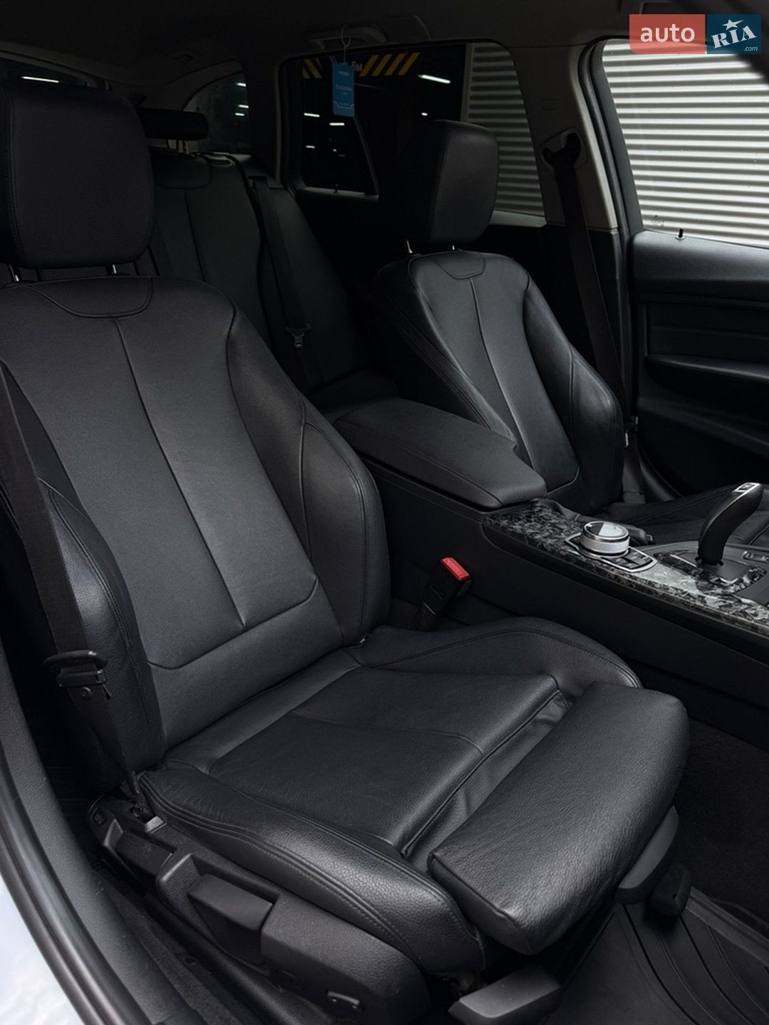 BMW 3 Series 2013 VIN WBA3K91010F909143 фото оголошення 23 з 32