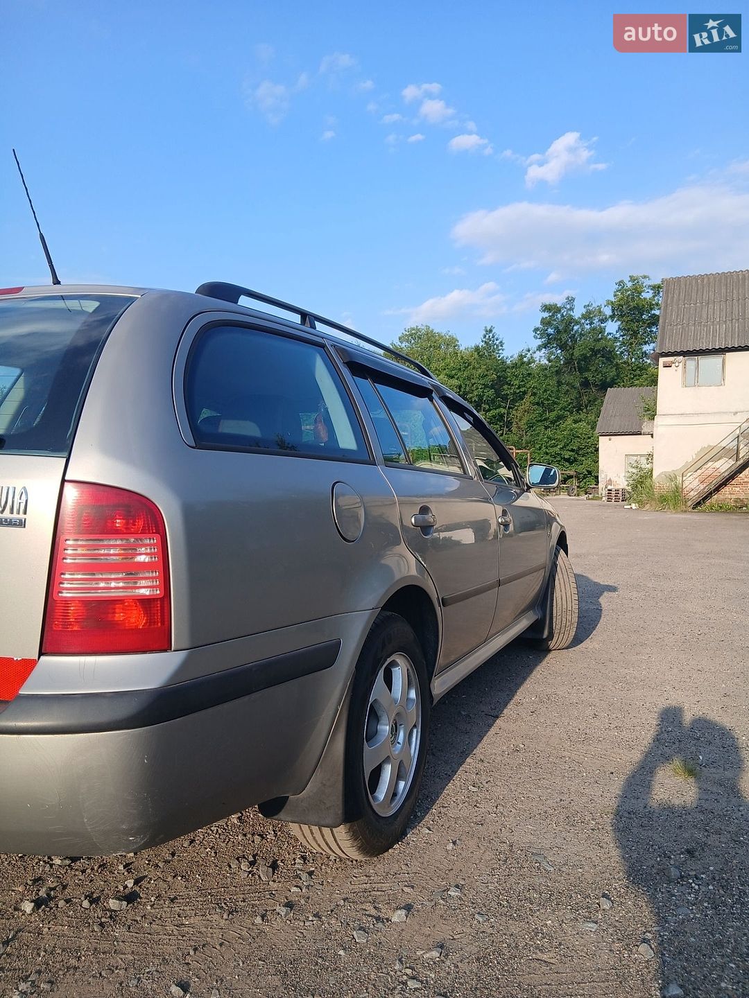 Skoda Octavia 2009 VIN TMBJS41U598854147 фото оголошення 4 з 23