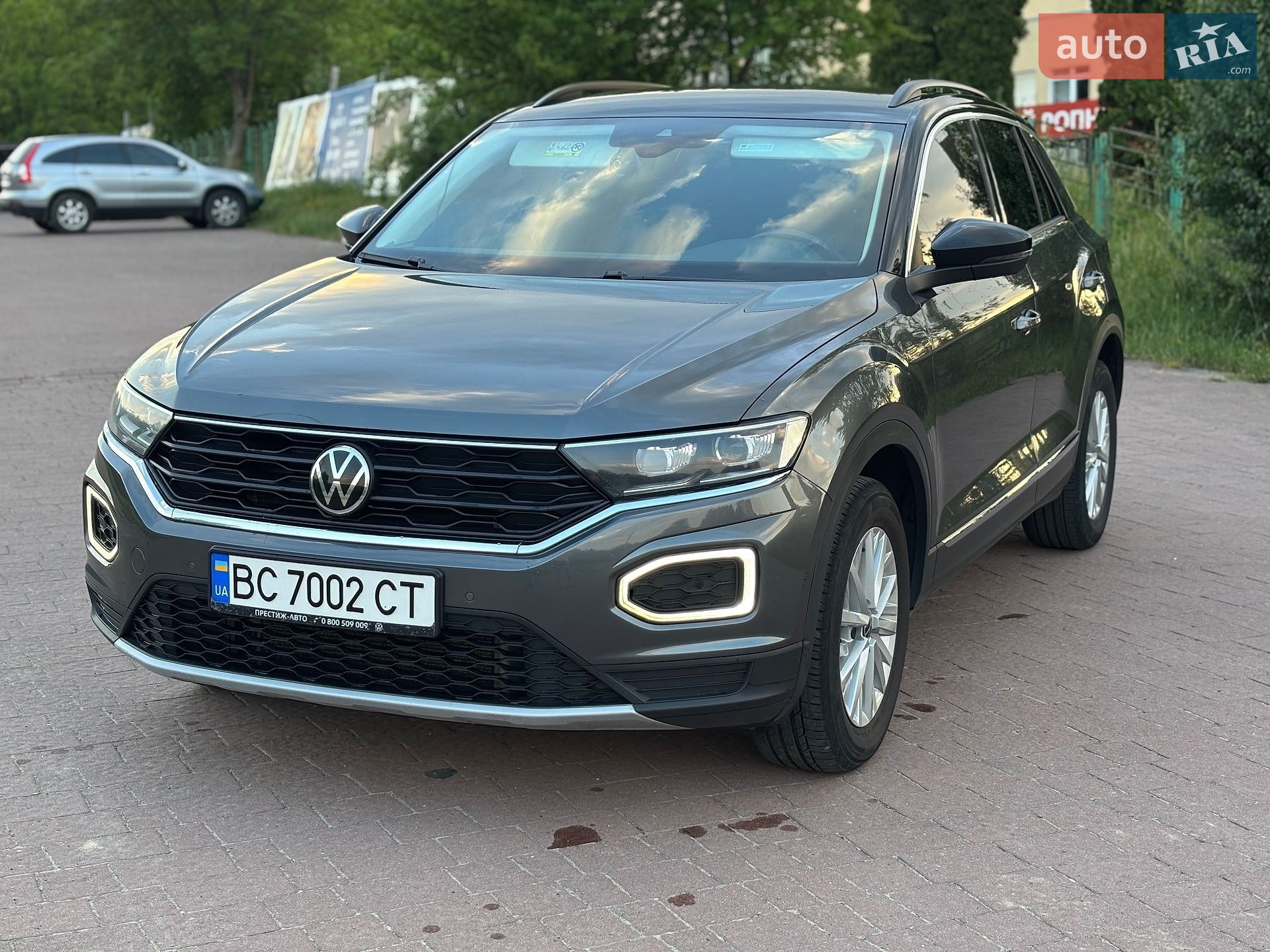 Volkswagen T-Roc 2021 VIN WVGZZZA1ZNV086148 фото оголошення 2 з 25