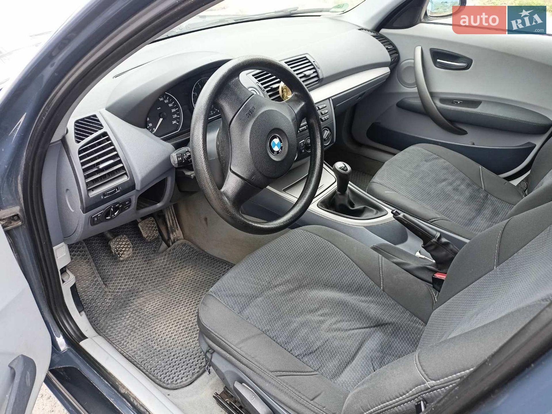 BMW 1 Series 2005 VIN WBAUF110X0PT57663 фото оголошення 21 з 26