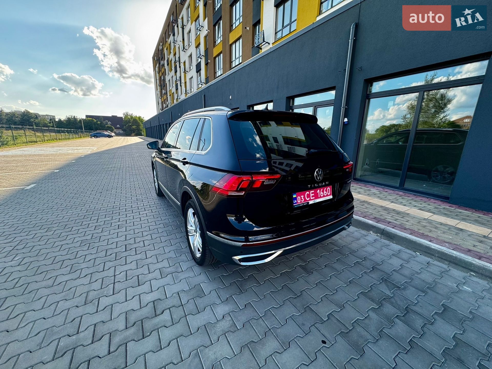 Volkswagen Tiguan 2022 VIN WVGZZZ5NZNW411840 фото оголошення 11 з 111