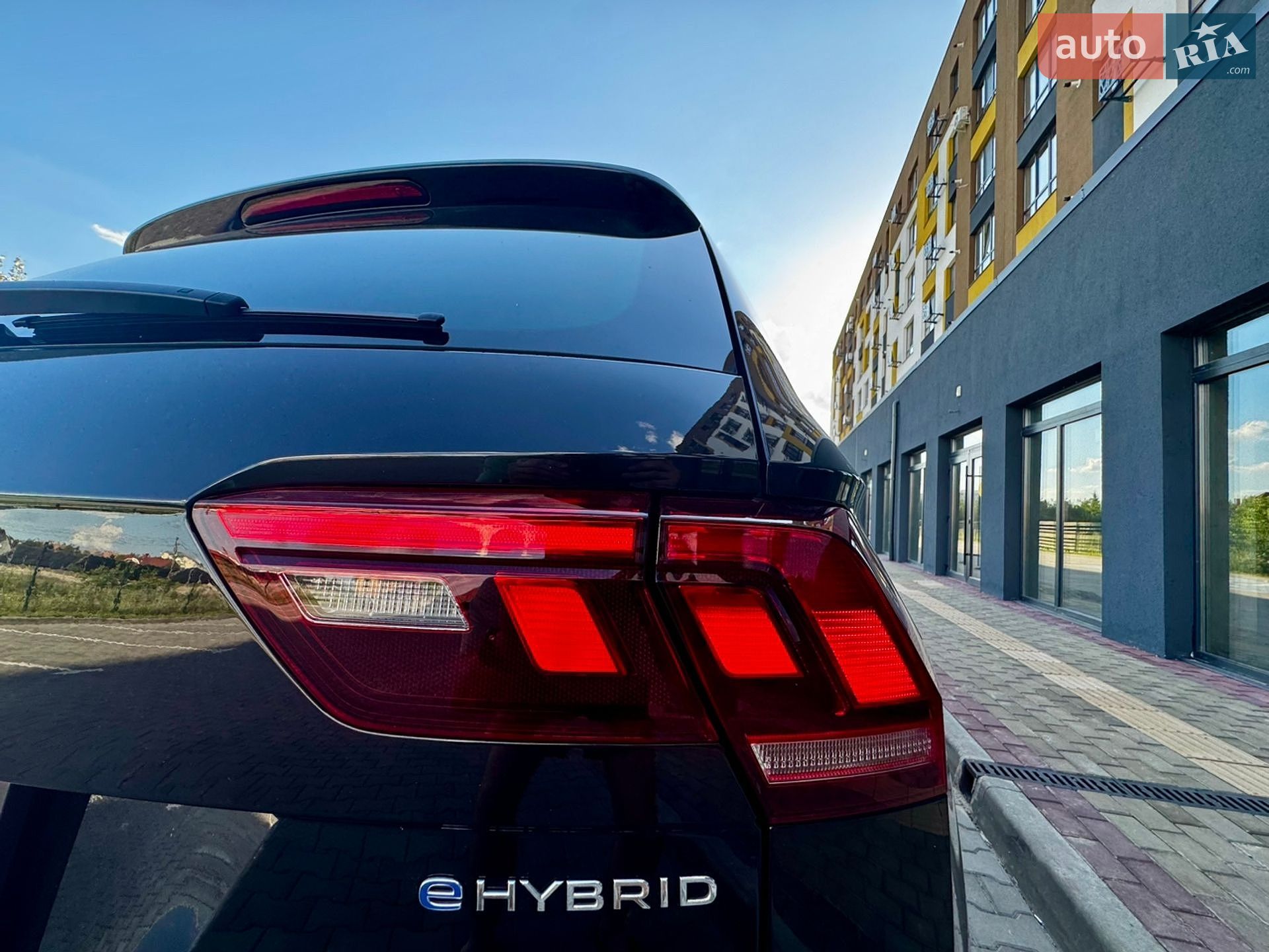 Volkswagen Tiguan 2022 VIN WVGZZZ5NZNW411840 фото оголошення 12 з 111
