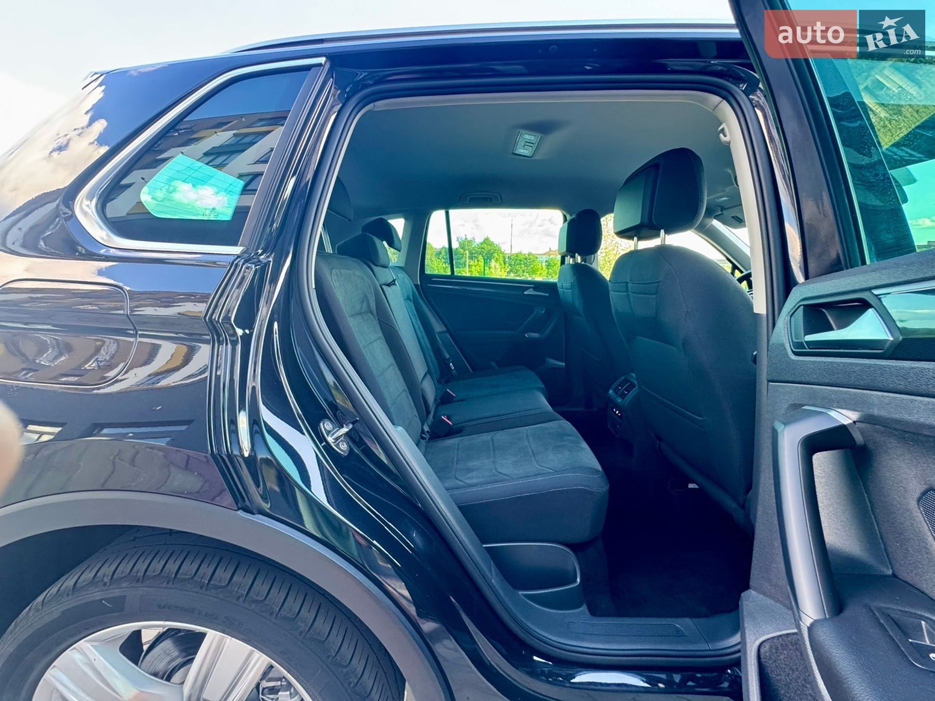 Volkswagen Tiguan 2022 VIN WVGZZZ5NZNW411840 фото оголошення 38 з 111