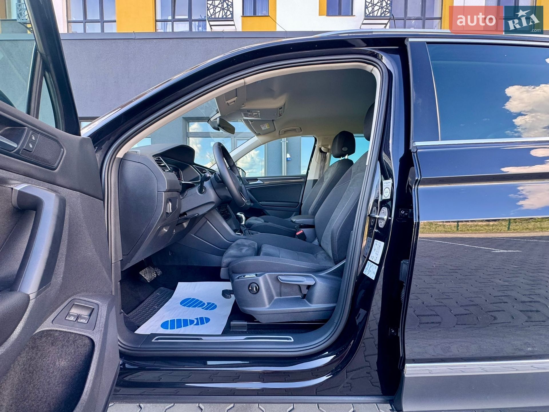 Volkswagen Tiguan 2022 VIN WVGZZZ5NZNW411840 фото оголошення 43 з 111