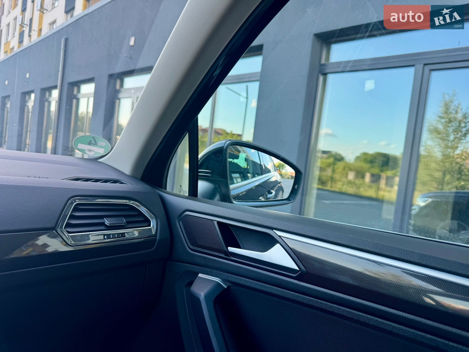 Volkswagen Tiguan 2022 VIN WVGZZZ5NZNW411840 фото оголошення 77 з 111