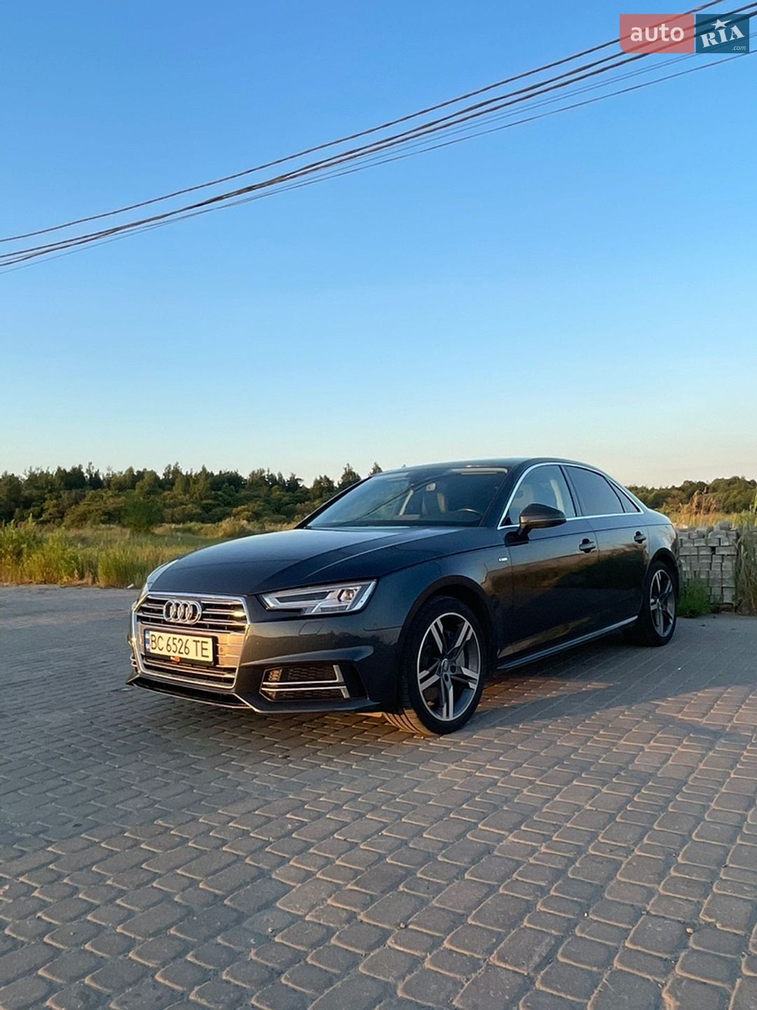 Audi A4 2016 VIN WAUENAF48HN025148 фото оголошення 3 з 21