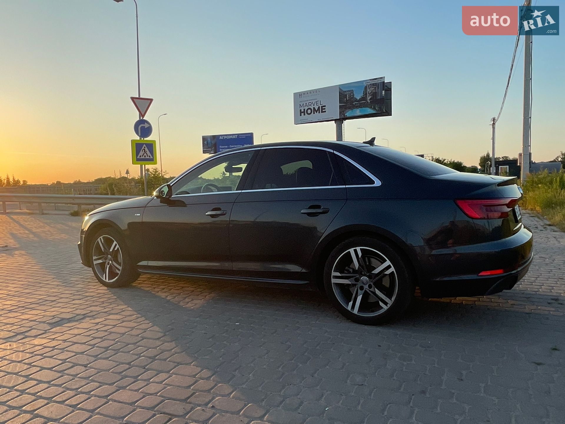 Audi A4 2016 VIN WAUENAF48HN025148 фото оголошення 9 з 21