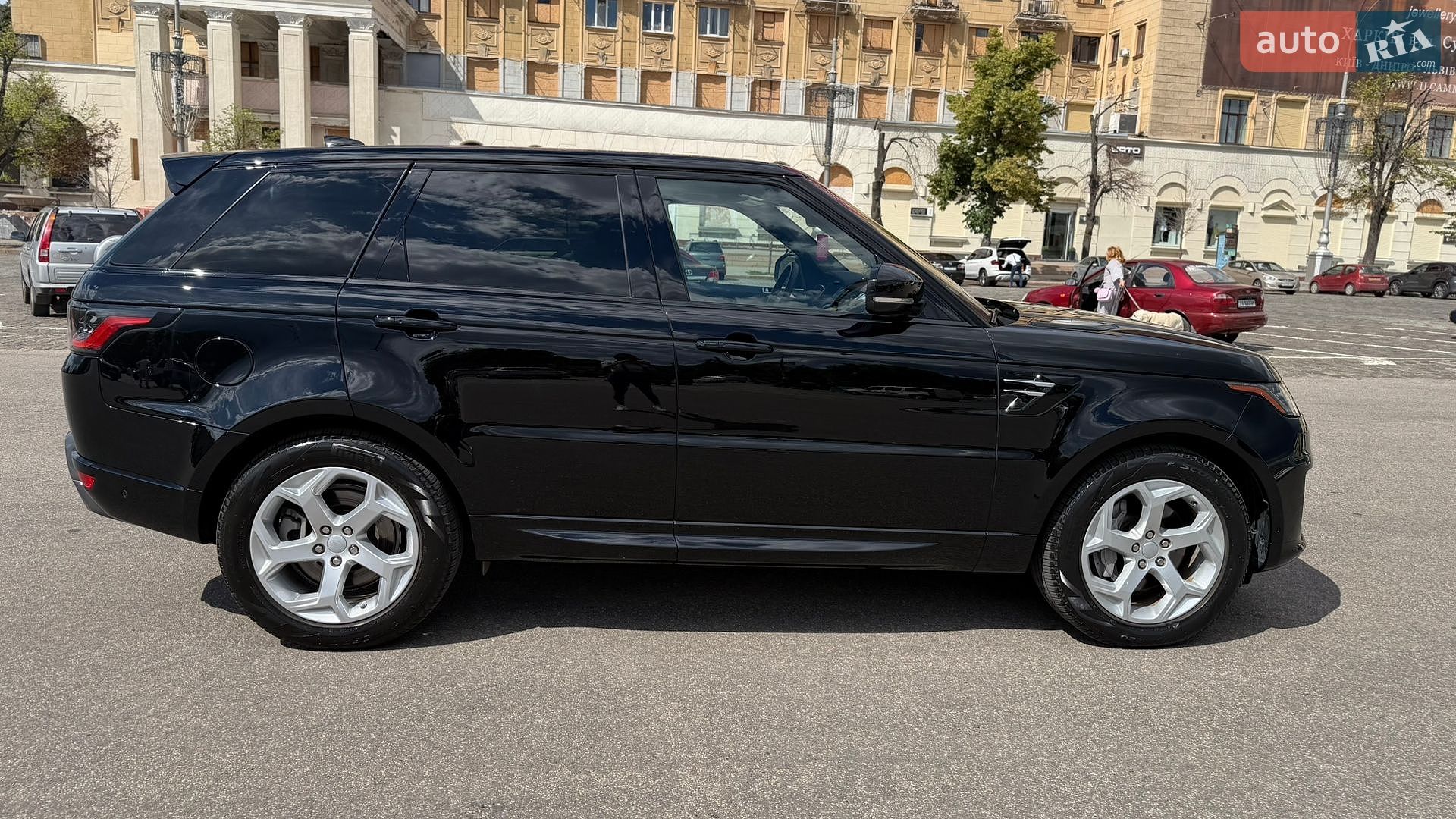 Land Rover Range Rover Sport 2020 VIN SALWR2SU4LA731484 фото оголошення 2 з 35