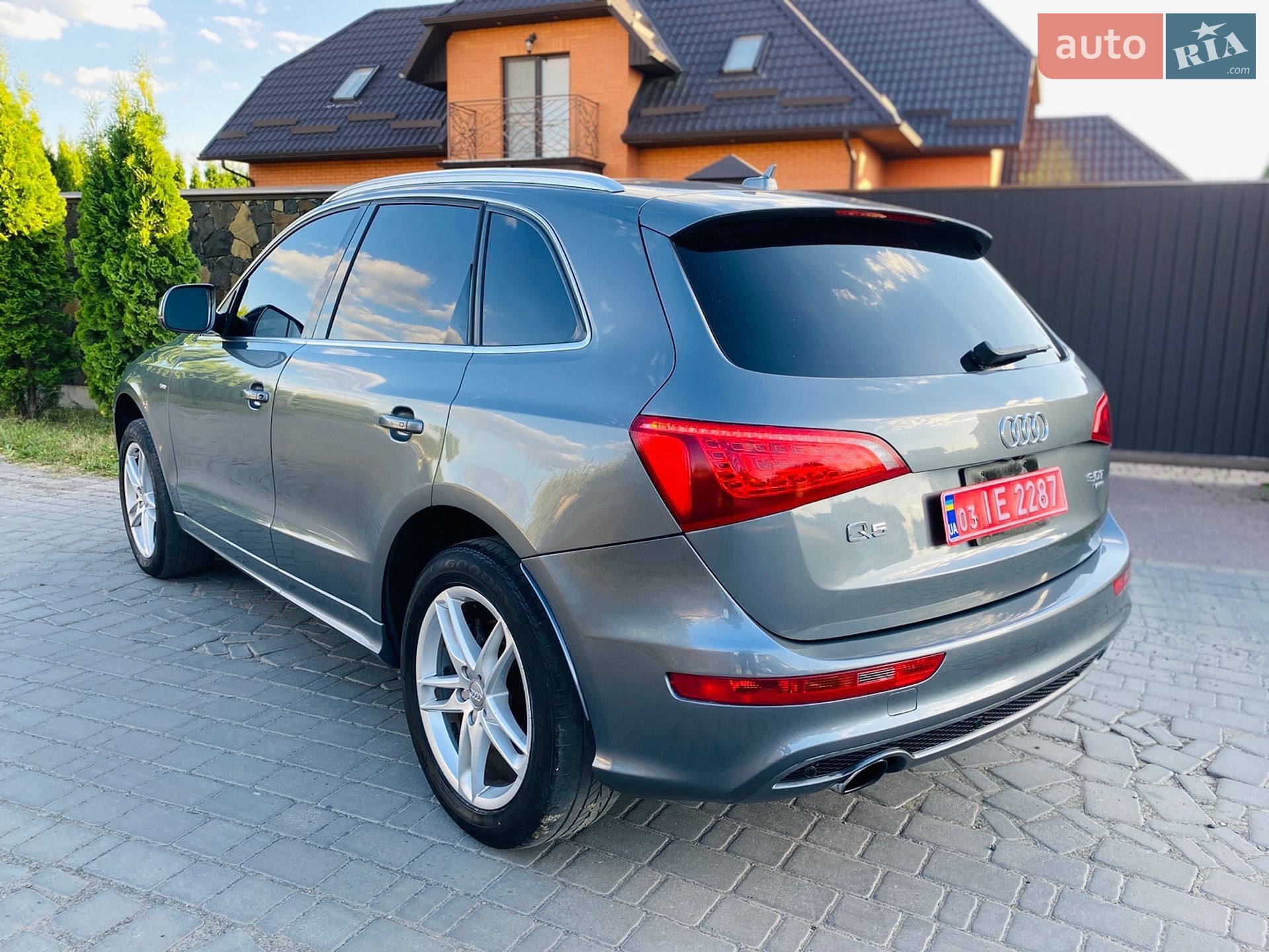 Audi Q5 2014 VIN WA1DGAFP9EA091286 фото оголошення 18 з 98