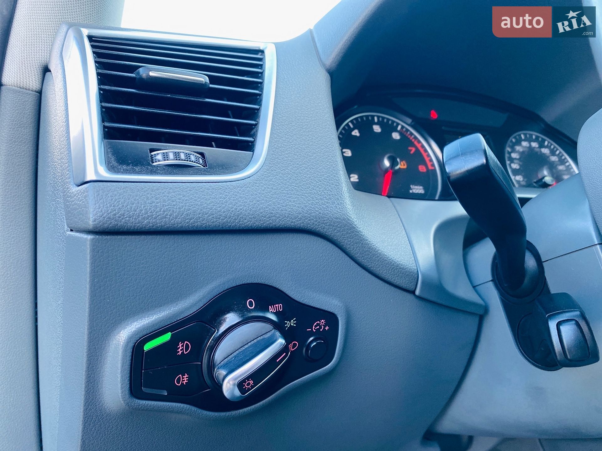 Audi Q5 2014 VIN WA1DGAFP9EA091286 фото оголошення 38 з 98