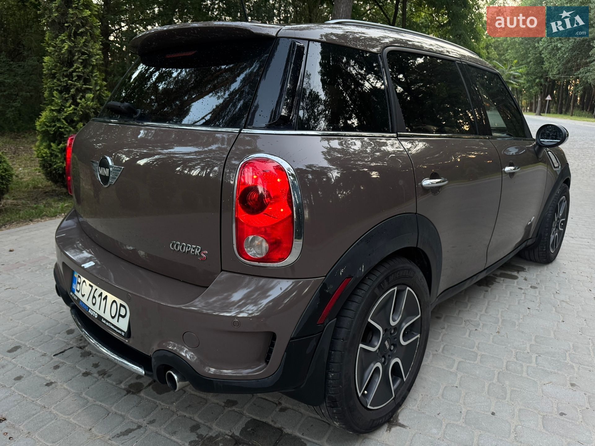 MINI Countryman 2010 VIN WMWZC5C59BWH99392 фото оголошення 10 з 38