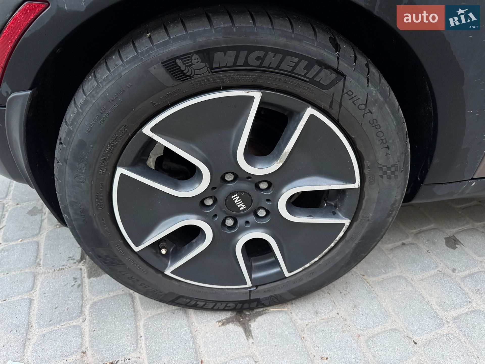 MINI Countryman 2010 VIN WMWZC5C59BWH99392 фото оголошення 14 з 38