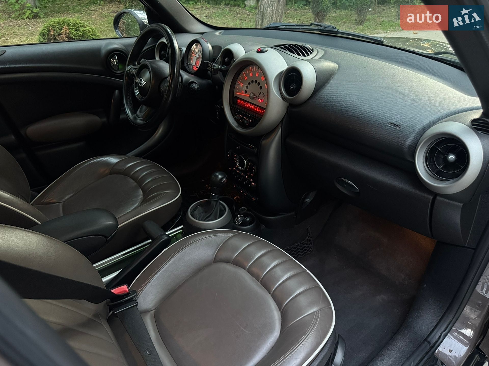 MINI Countryman 2010 VIN WMWZC5C59BWH99392 фото оголошення 20 з 38