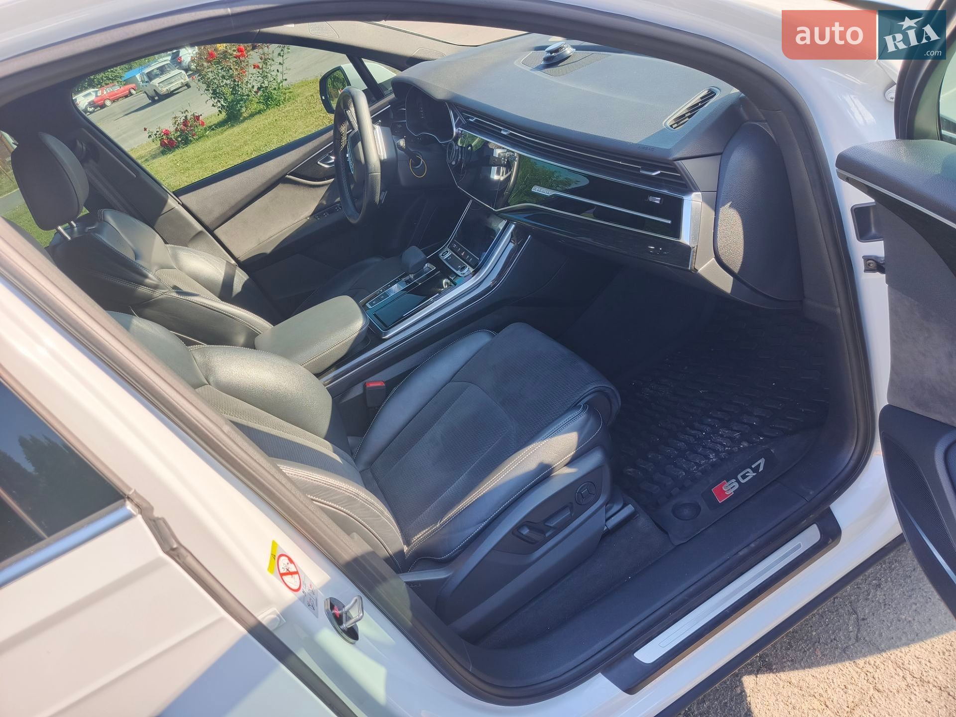 Audi Q7 2021 VIN WAUZZZ4M4ND001955 фото оголошення 7 з 24