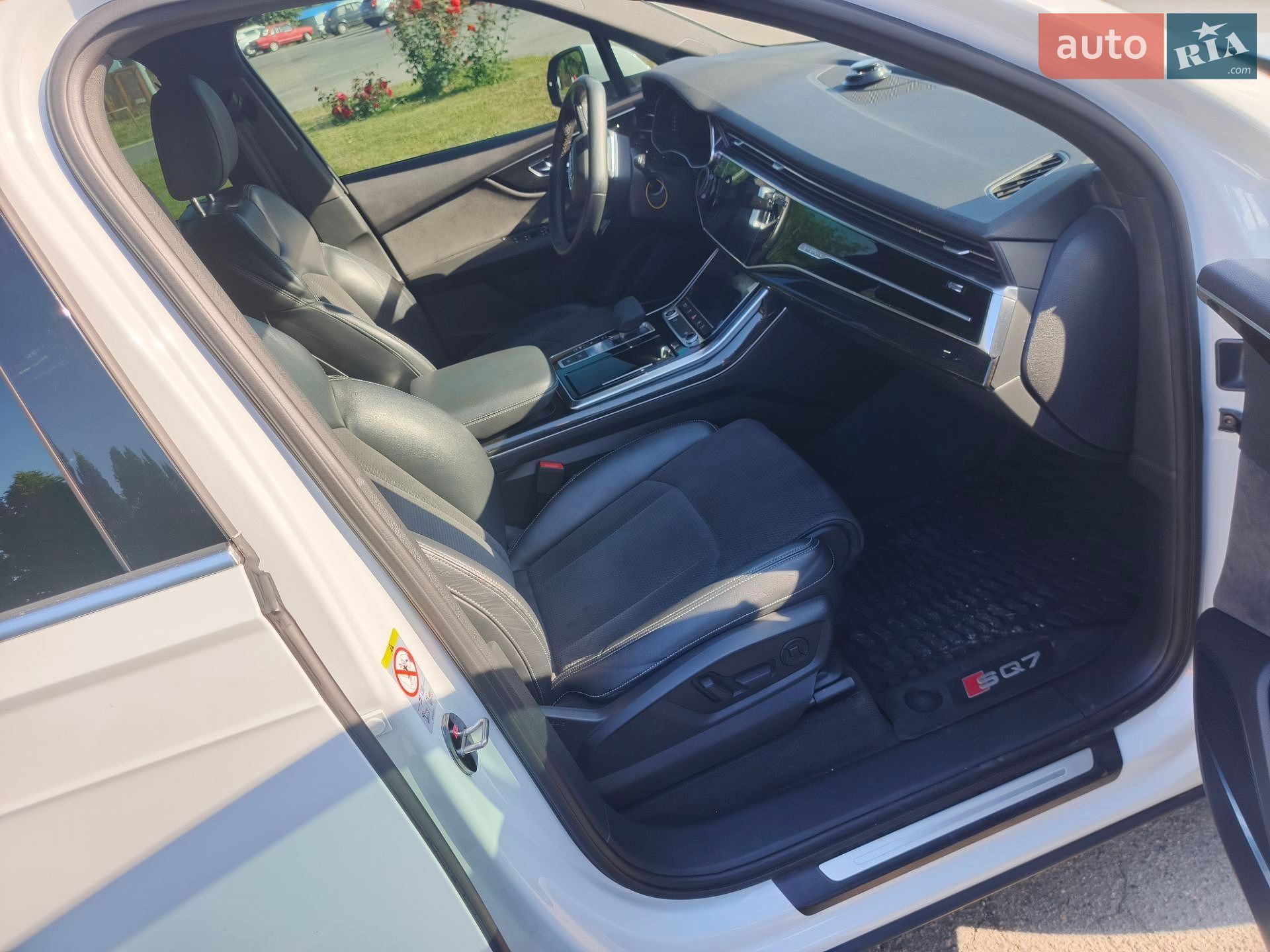 Audi Q7 2021 VIN WAUZZZ4M4ND001955 фото оголошення 6 з 24