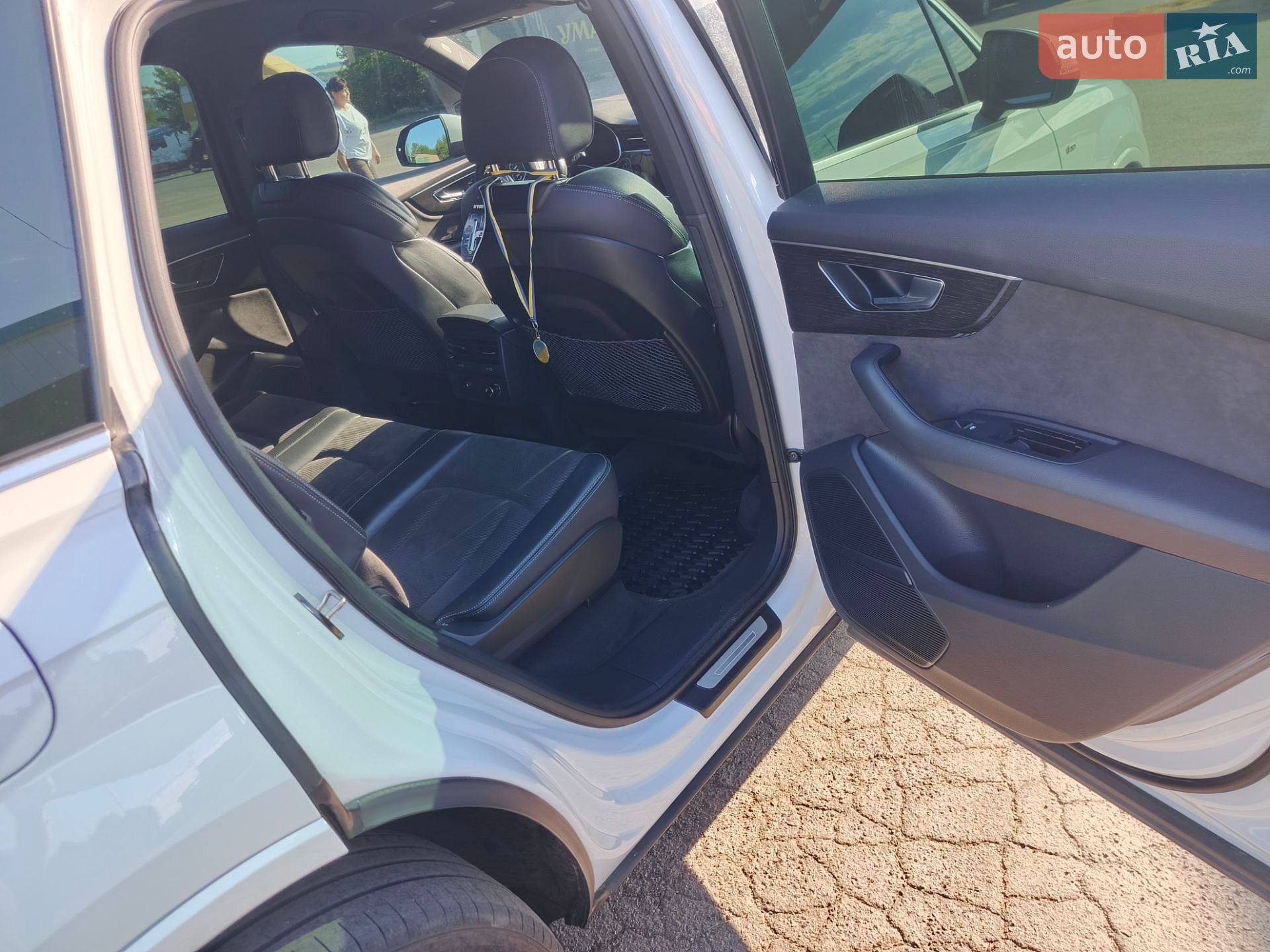 Audi Q7 2021 VIN WAUZZZ4M4ND001955 фото оголошення 4 з 24